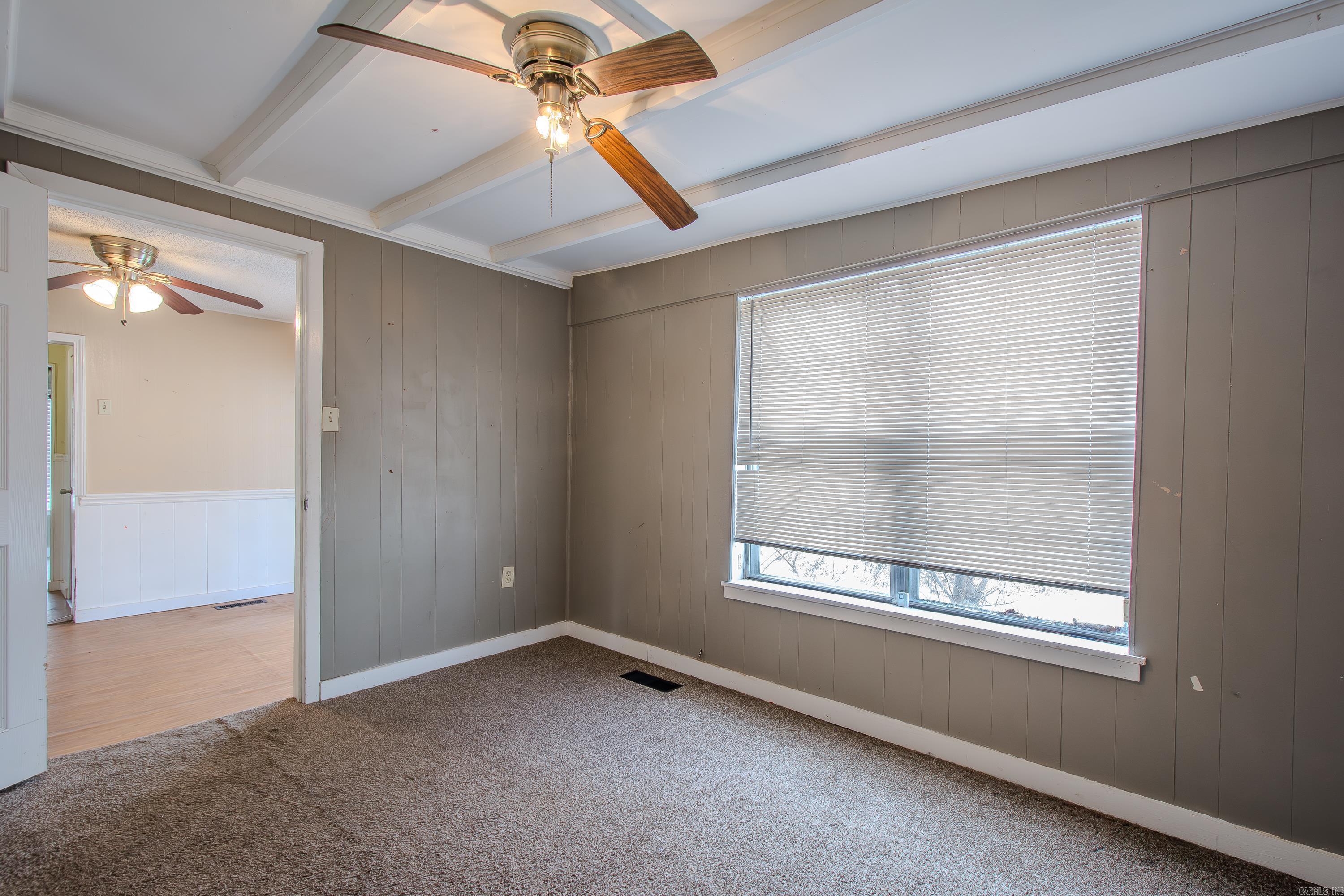 917 W 44th Street