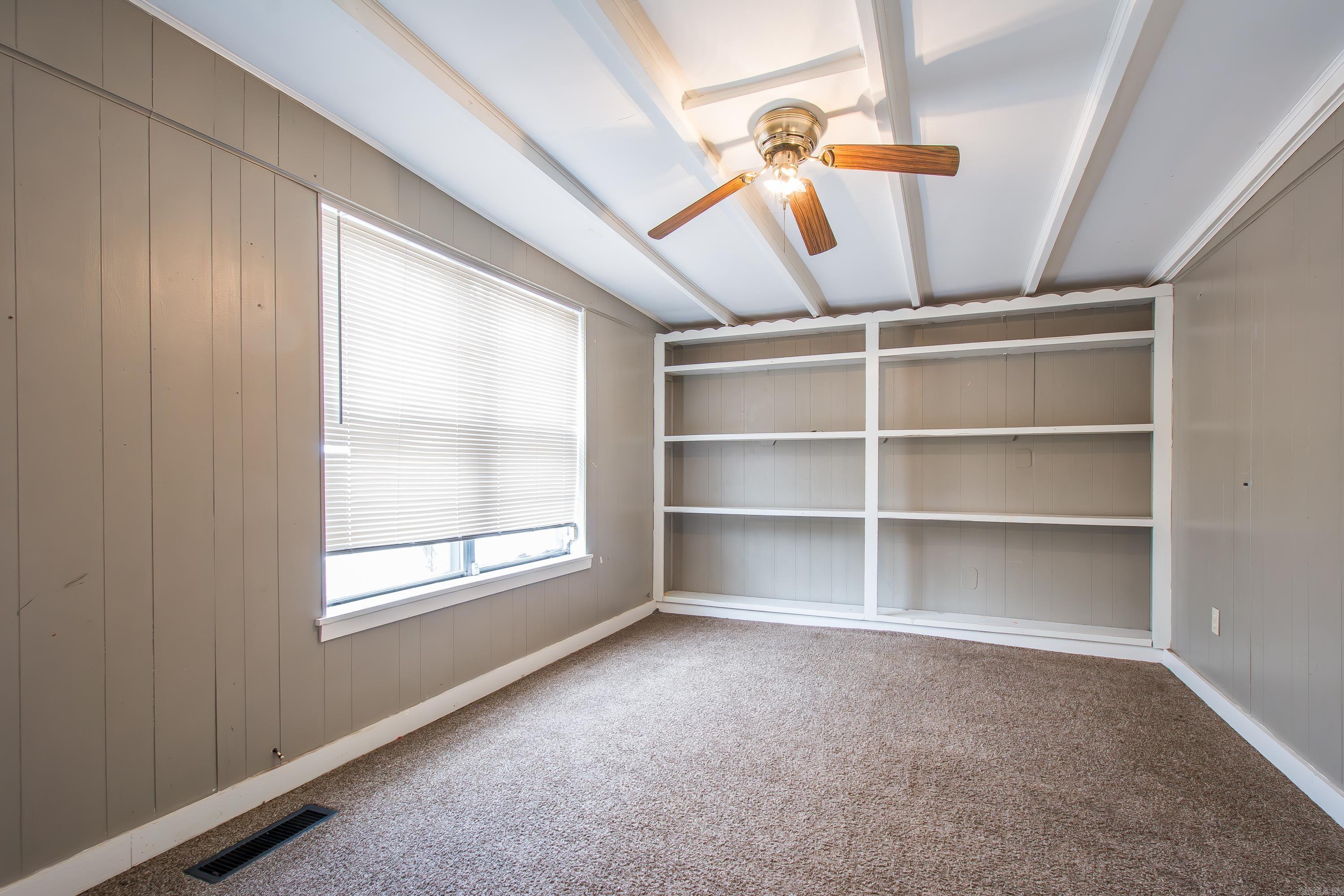 917 W 44th Street