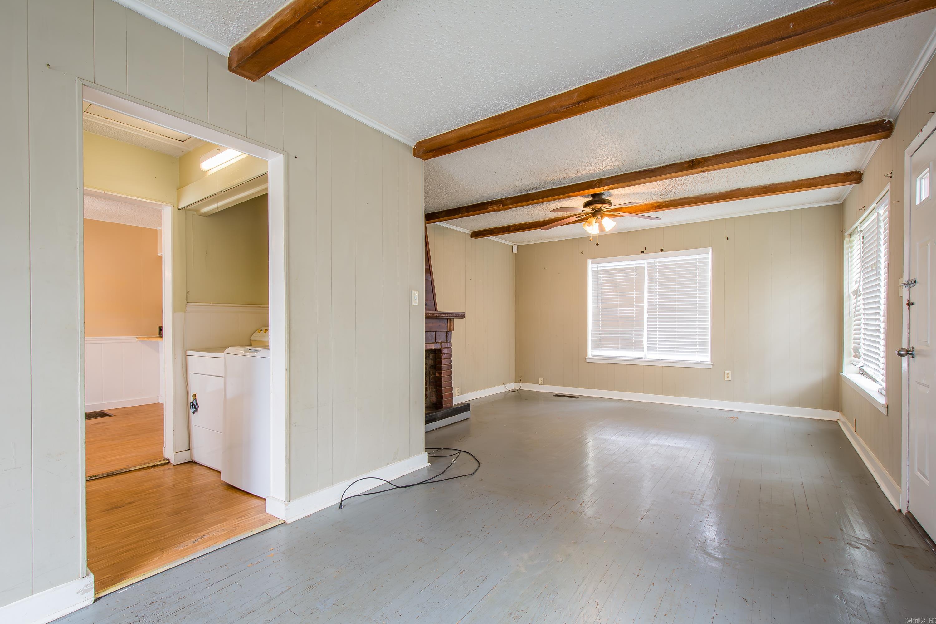 917 W 44th Street