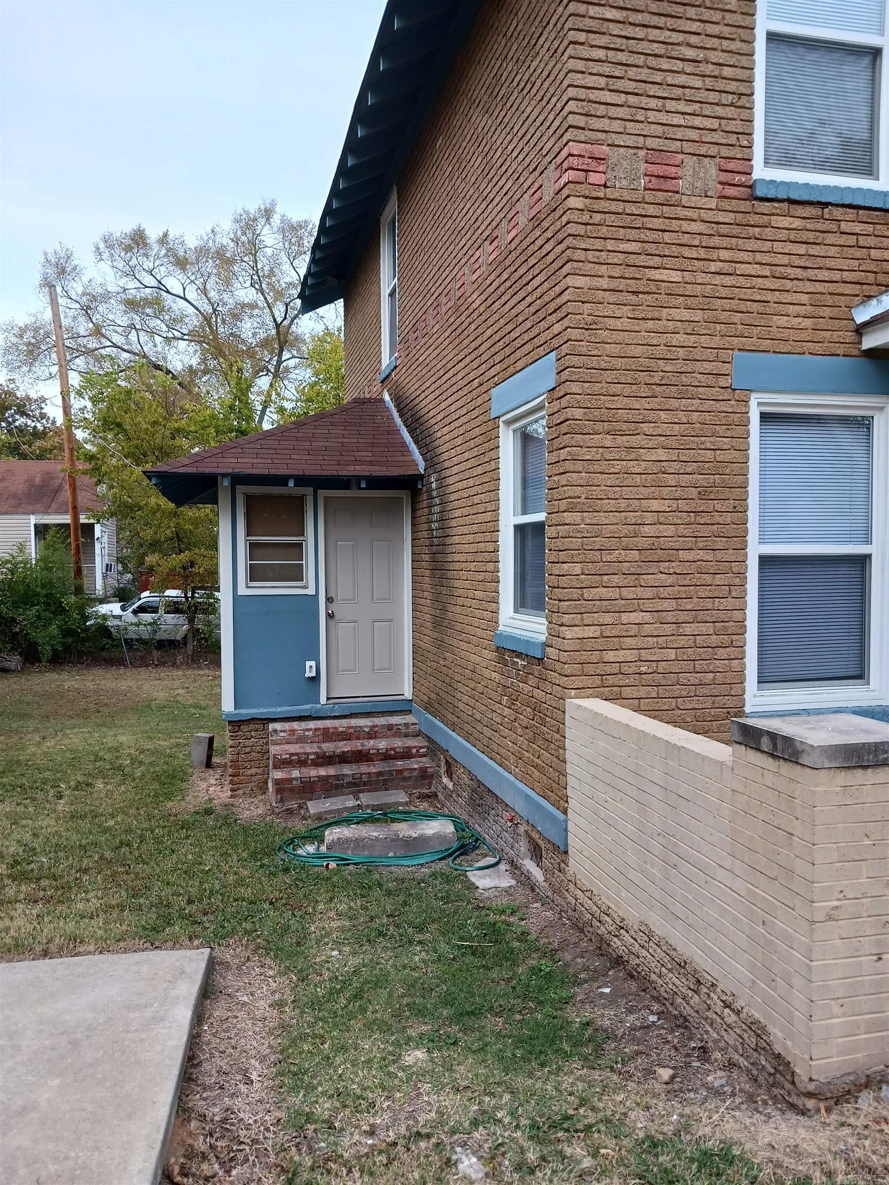 3600 W 10th