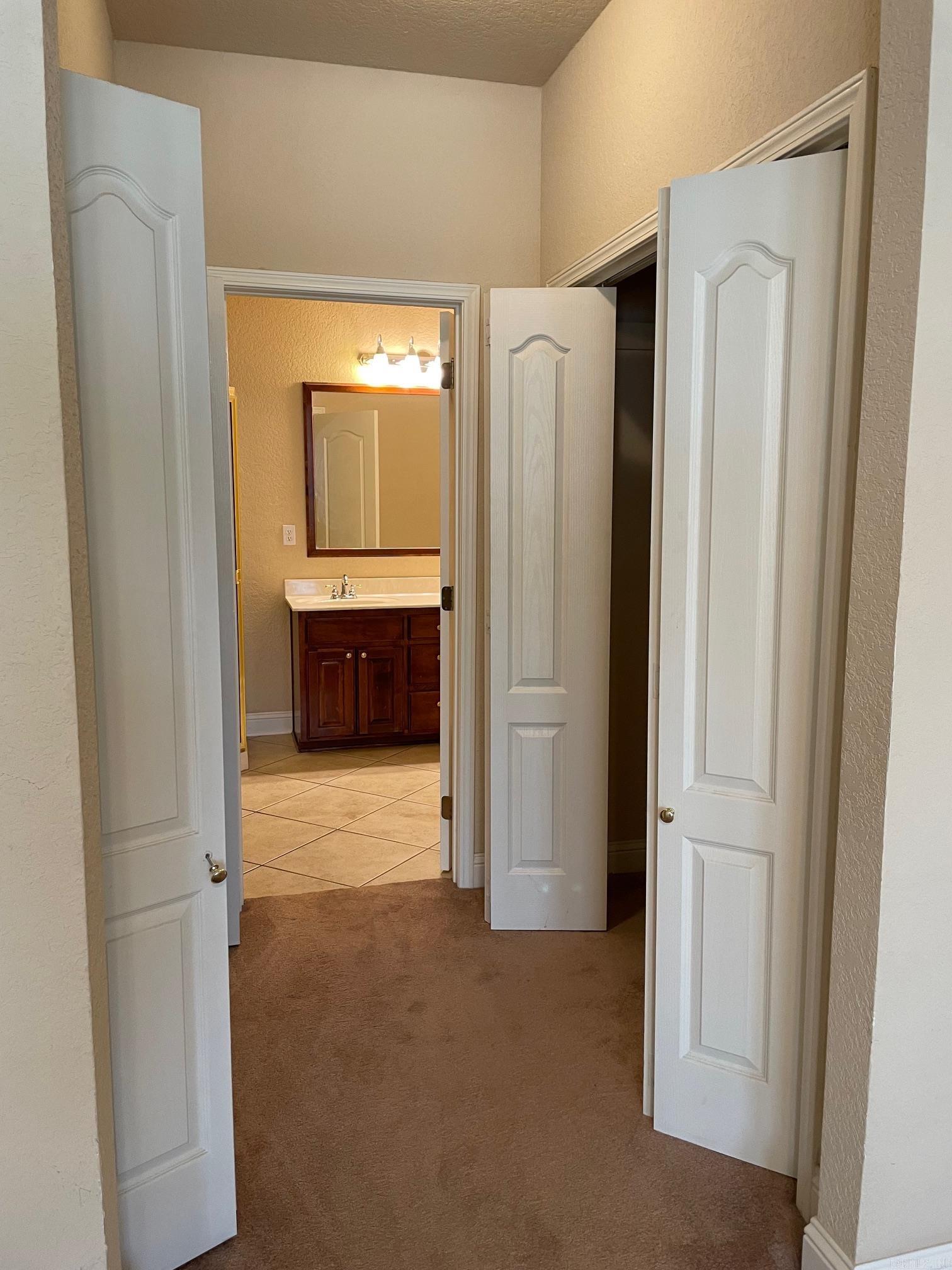 451 Lakeland Drive Unit: B4