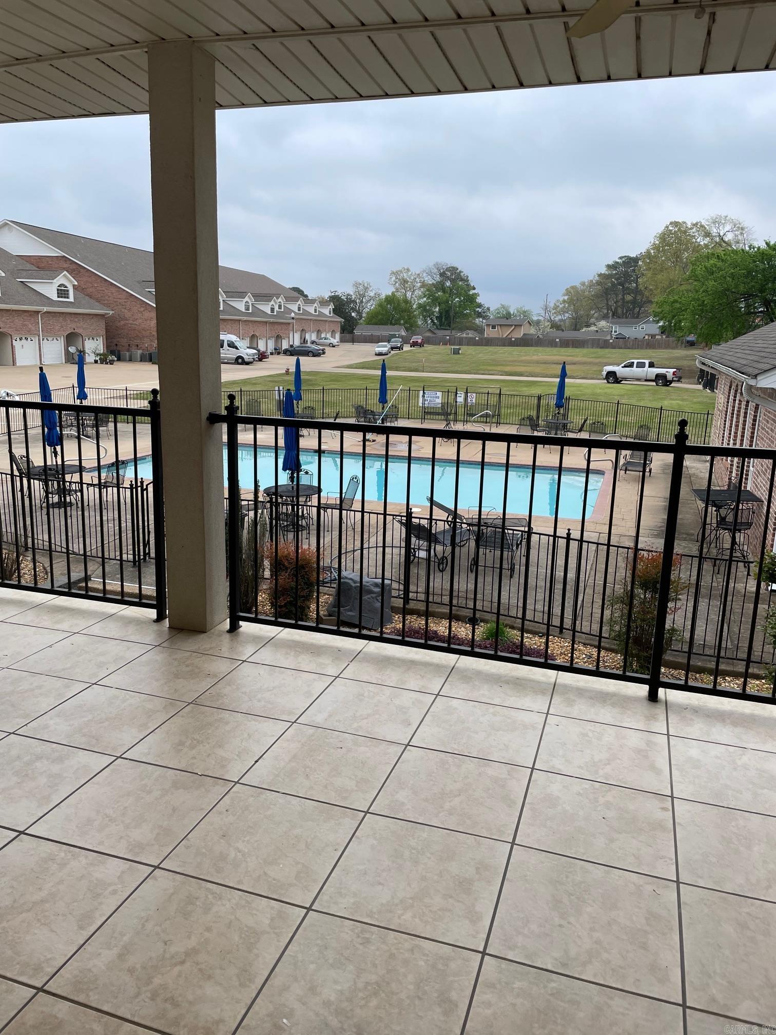 451 Lakeland Drive Unit: B4