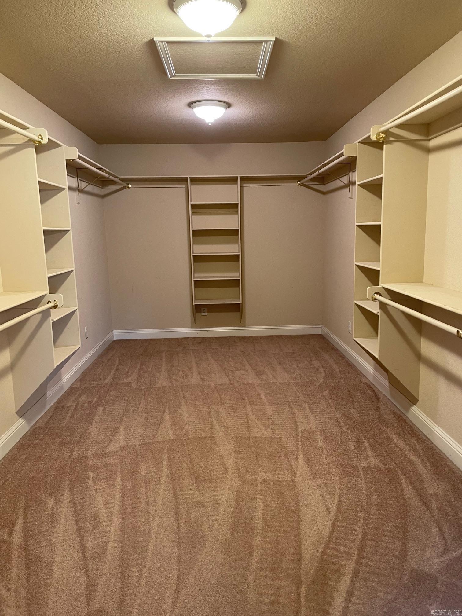 451 Lakeland Drive Unit: B4