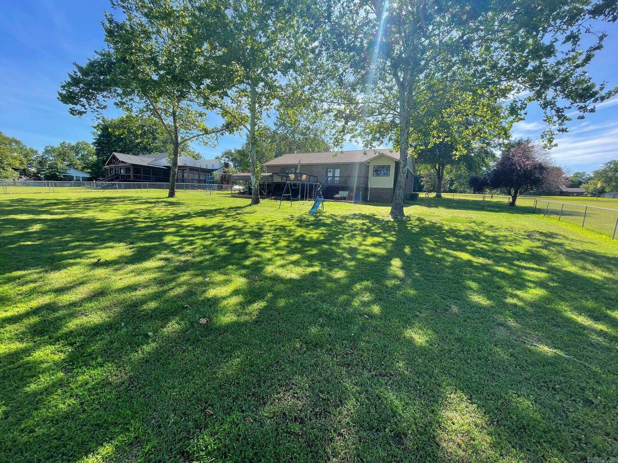 43 Shamrock Dr