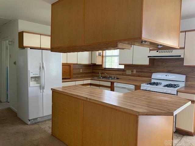 6312 Iroquois Drive