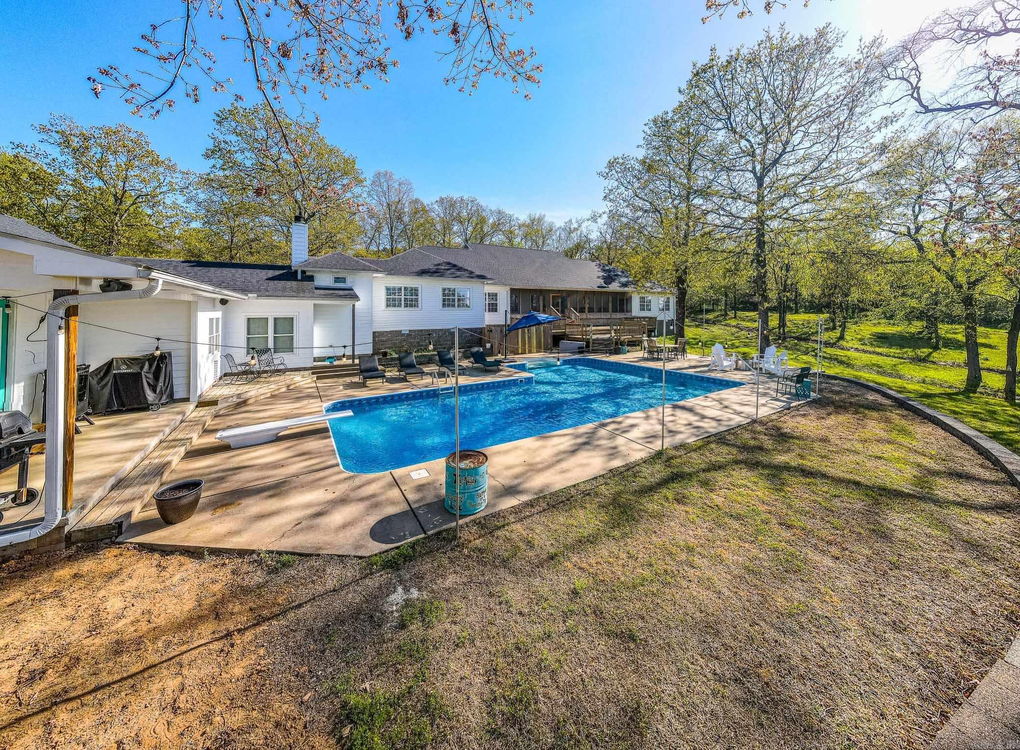 18 Summerhill Drive