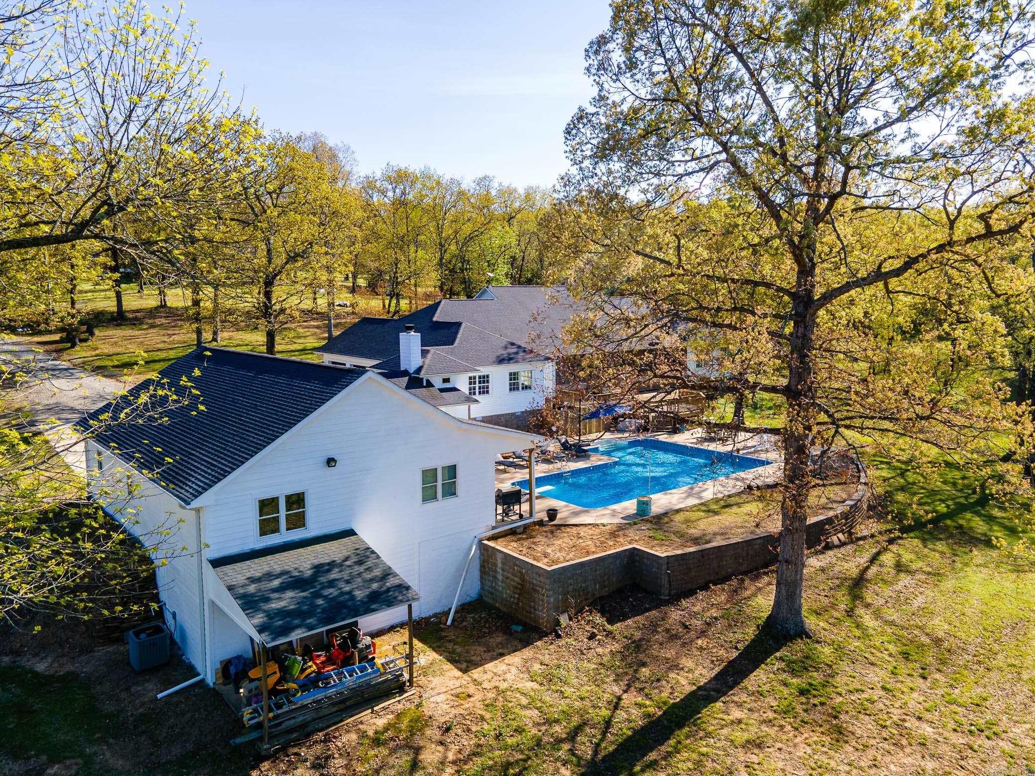 18 Summerhill Drive