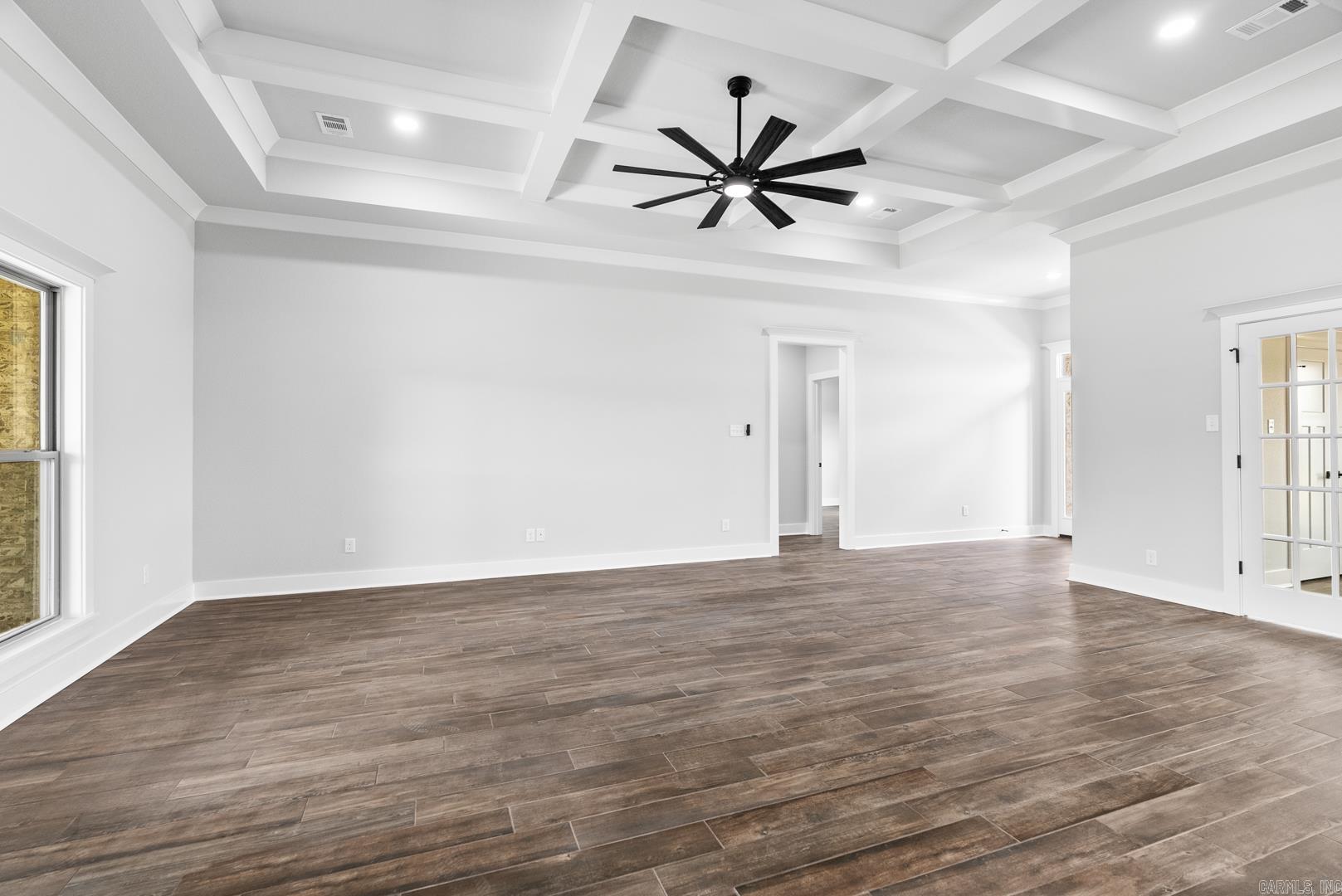 2328 Lakewood Circle