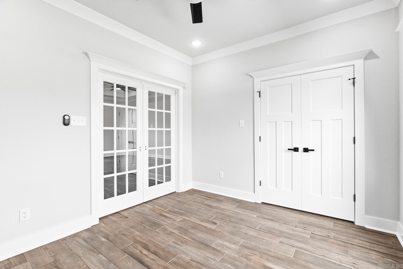 2328 Lakewood Circle
