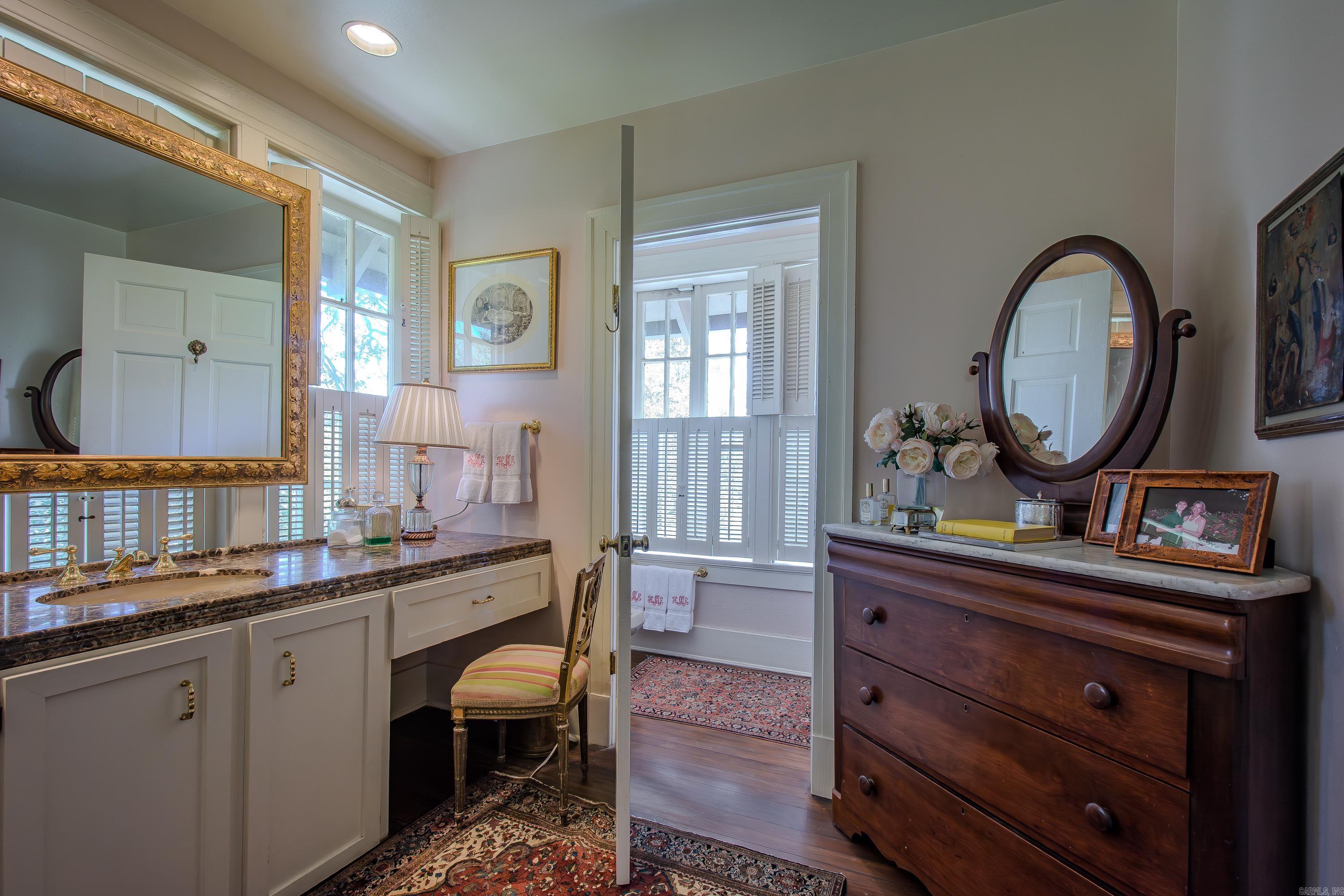 4014 S Lookout Street