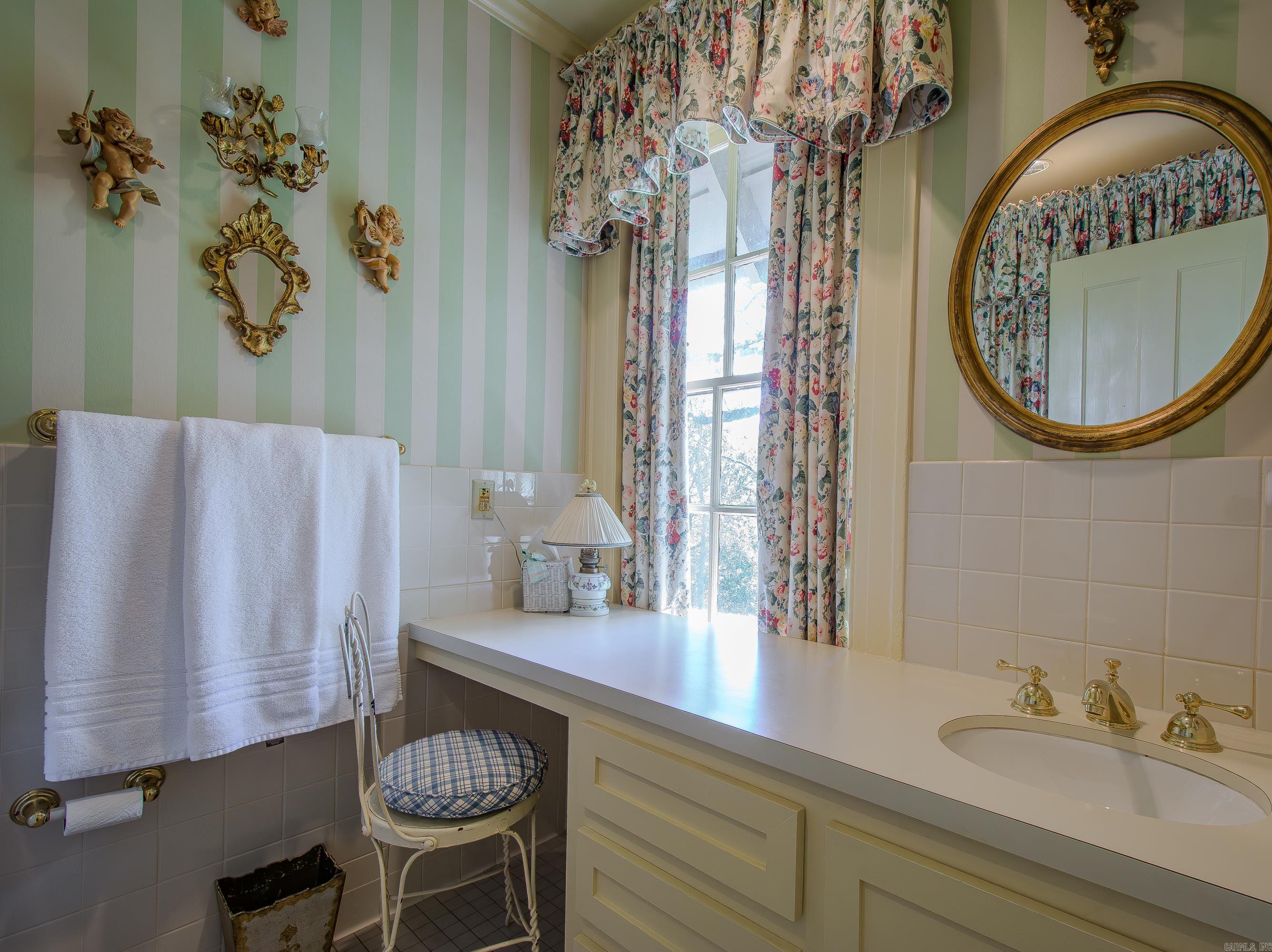 4014 S Lookout Street