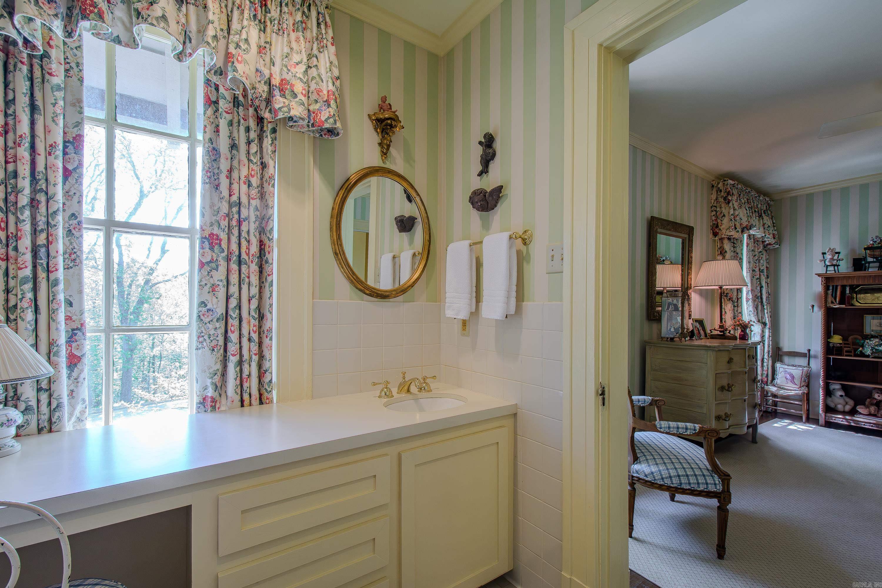 4014 S Lookout Street