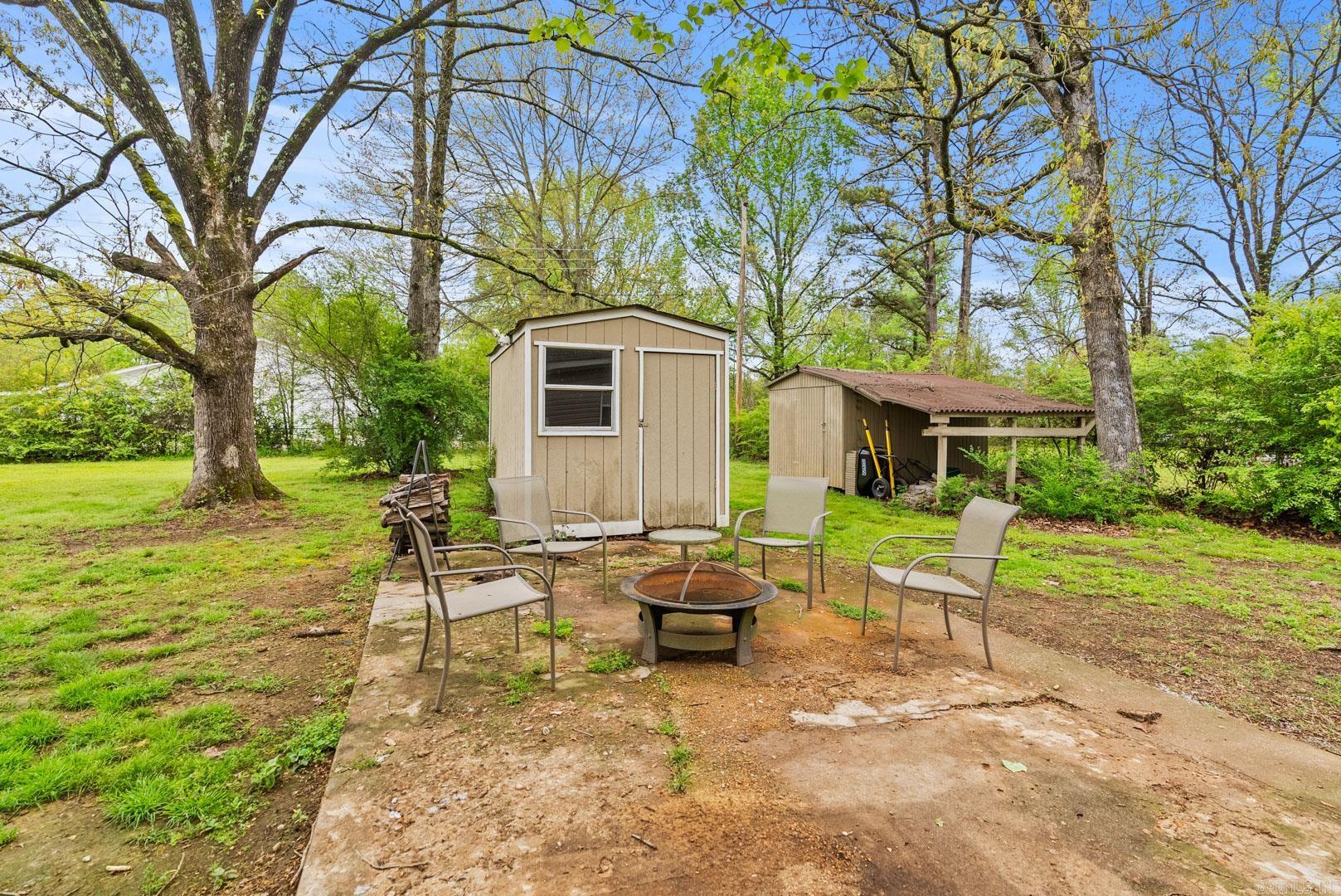13921 Tanning Rd