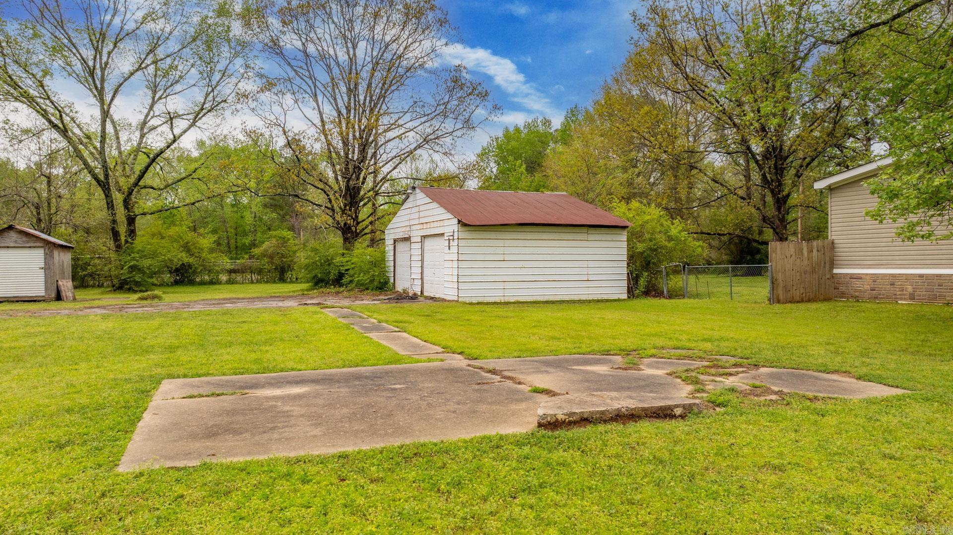 13921 Tanning Rd