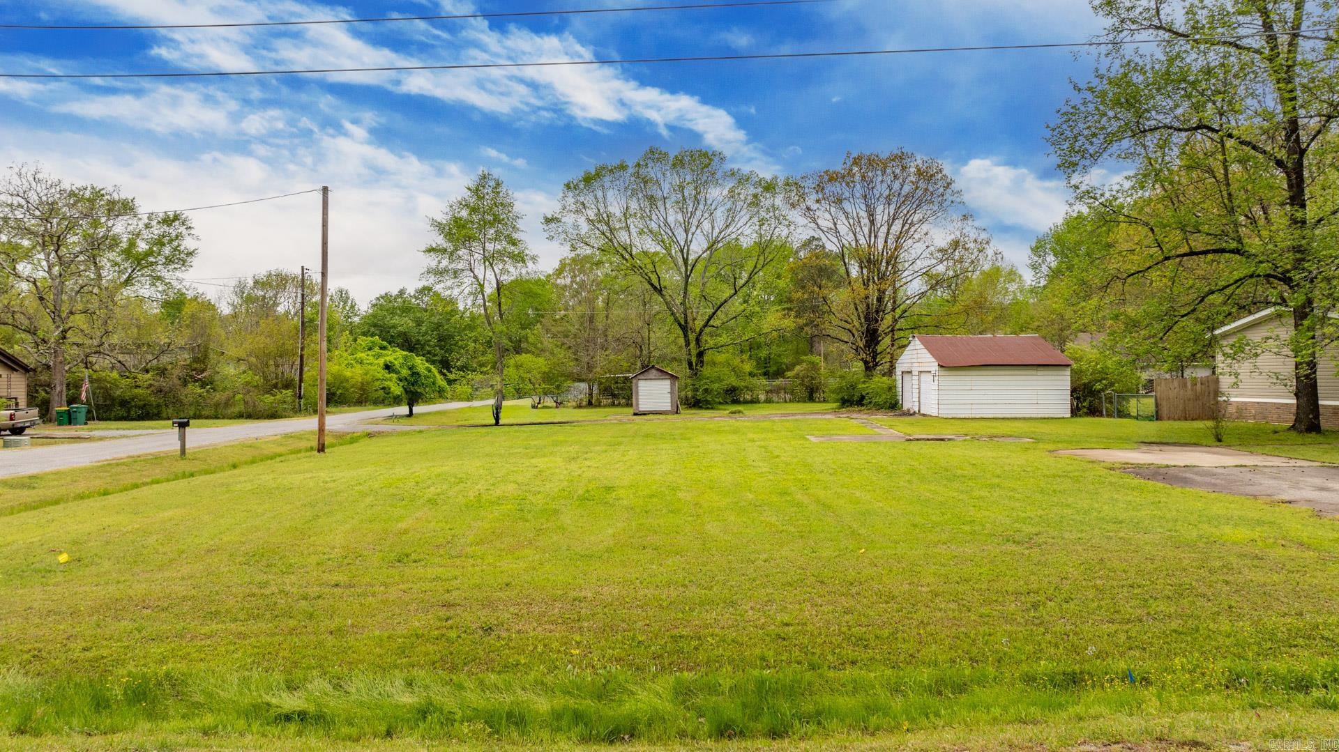 13921 Tanning Rd