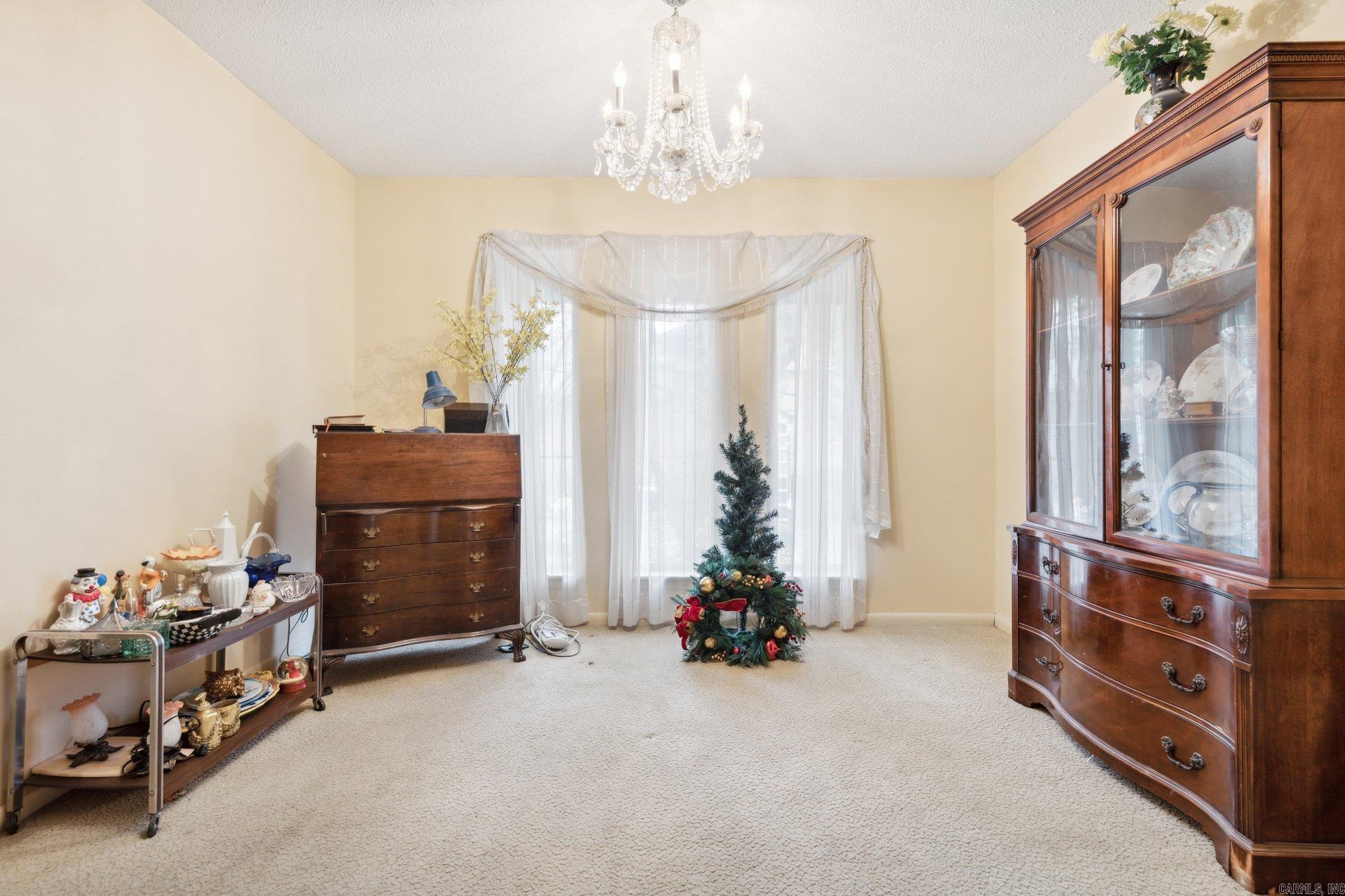 6907 White Oak Cove