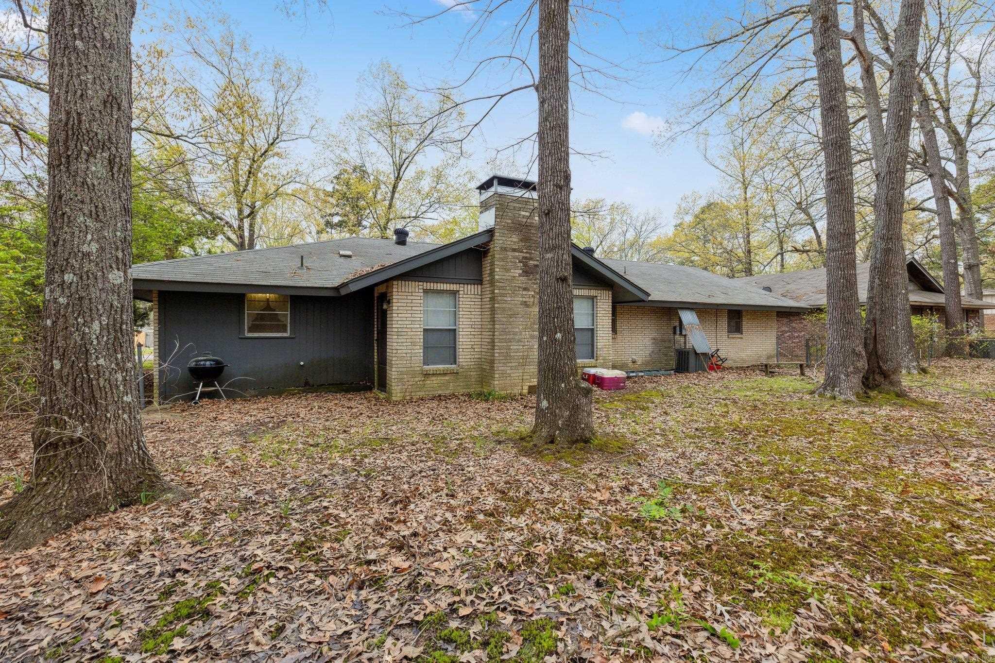 6907 White Oak Cove