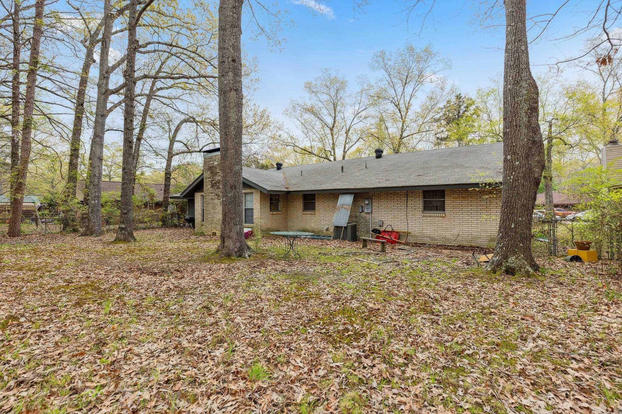 6907 White Oak Cove