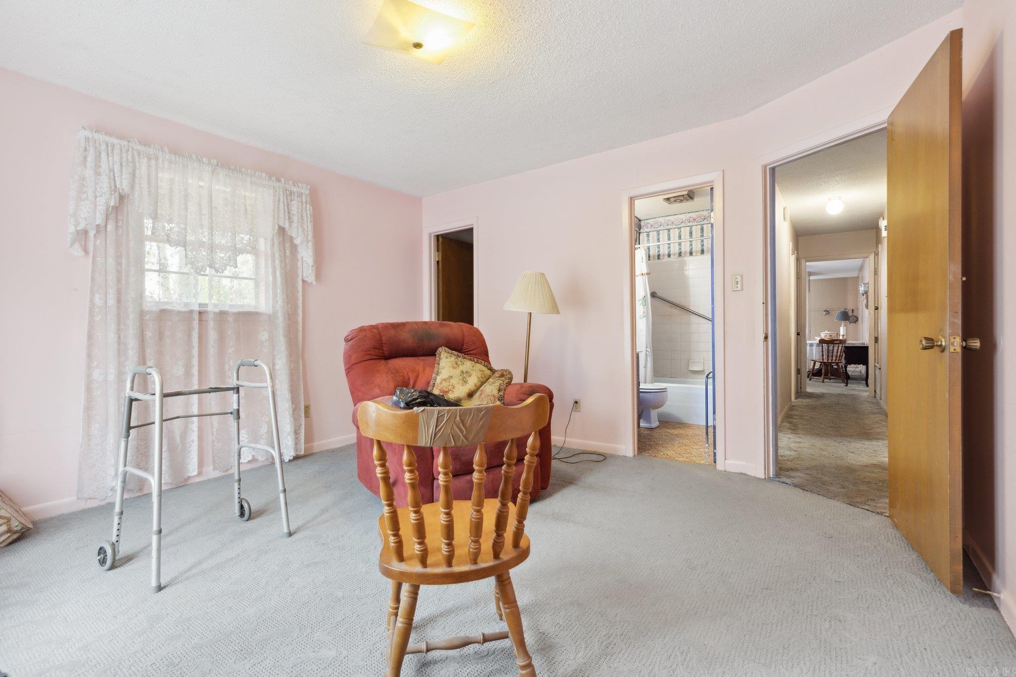 6907 White Oak Cove