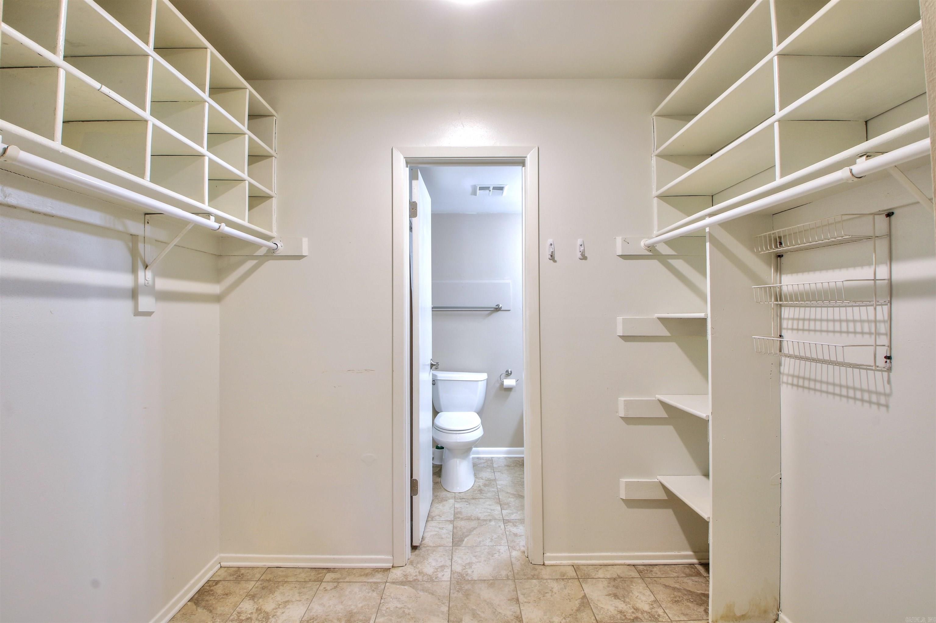 12100 Rainwood Road Unit: 4