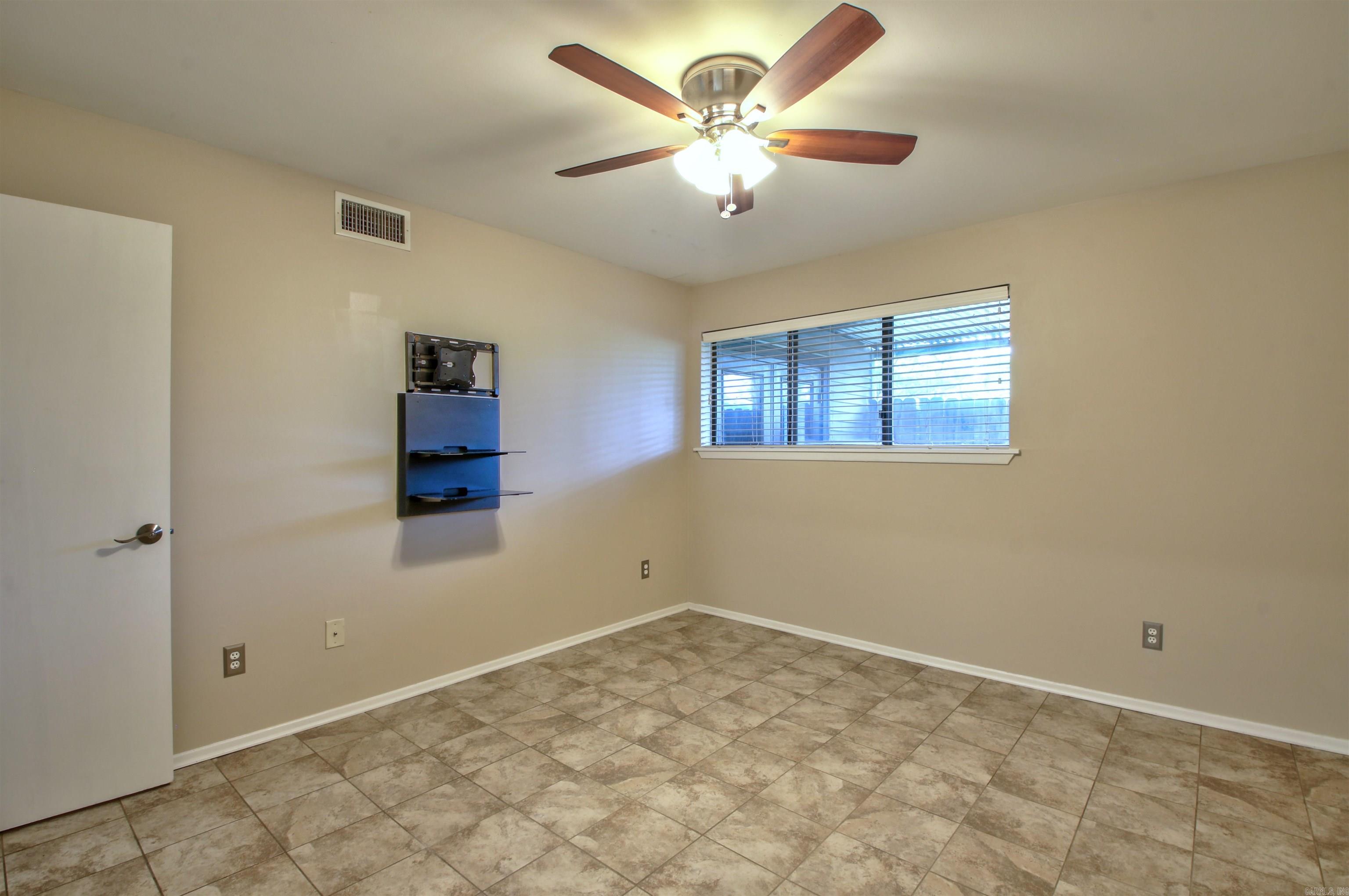 12100 Rainwood Road Unit: 4
