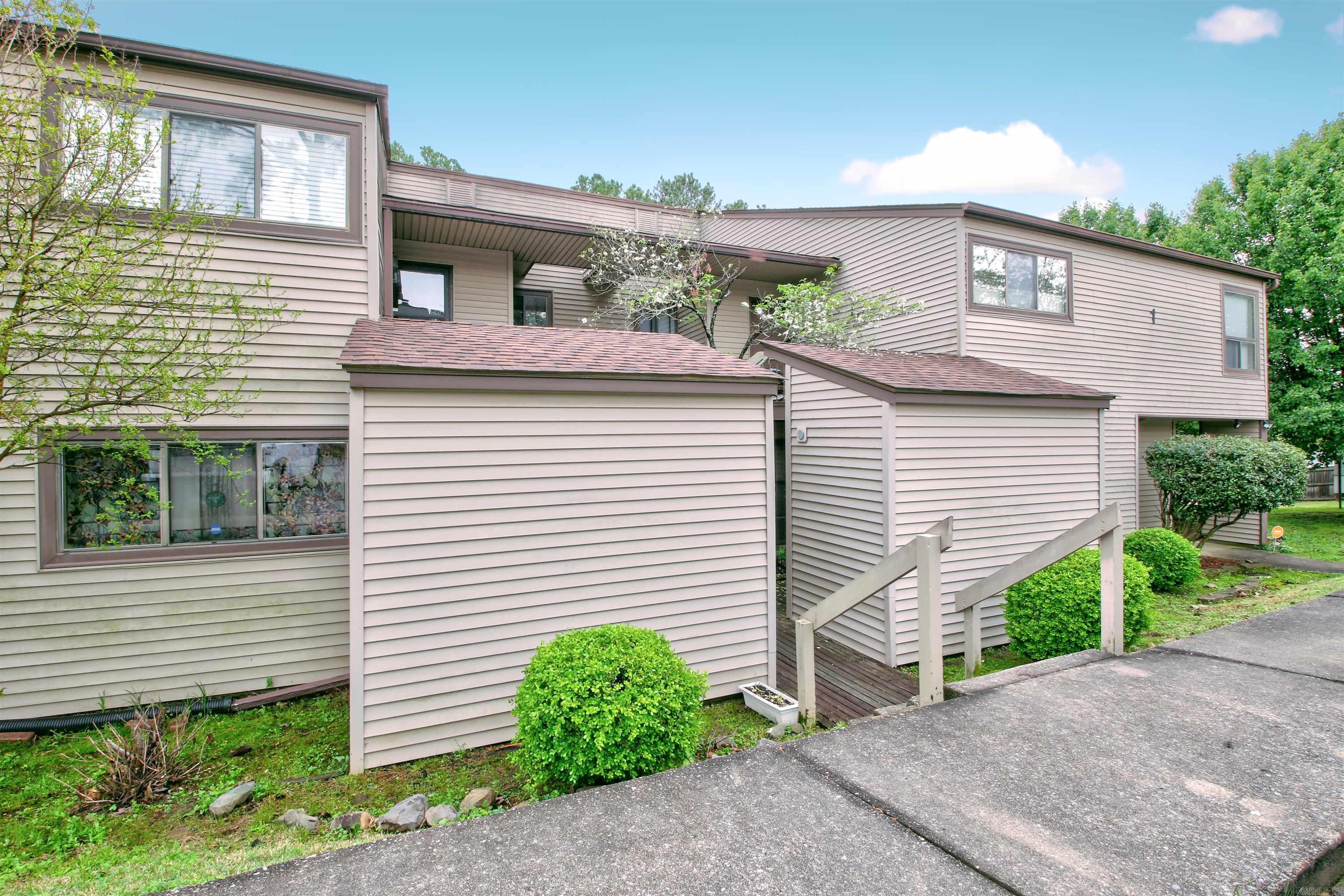 12100 Rainwood Road Unit: 4