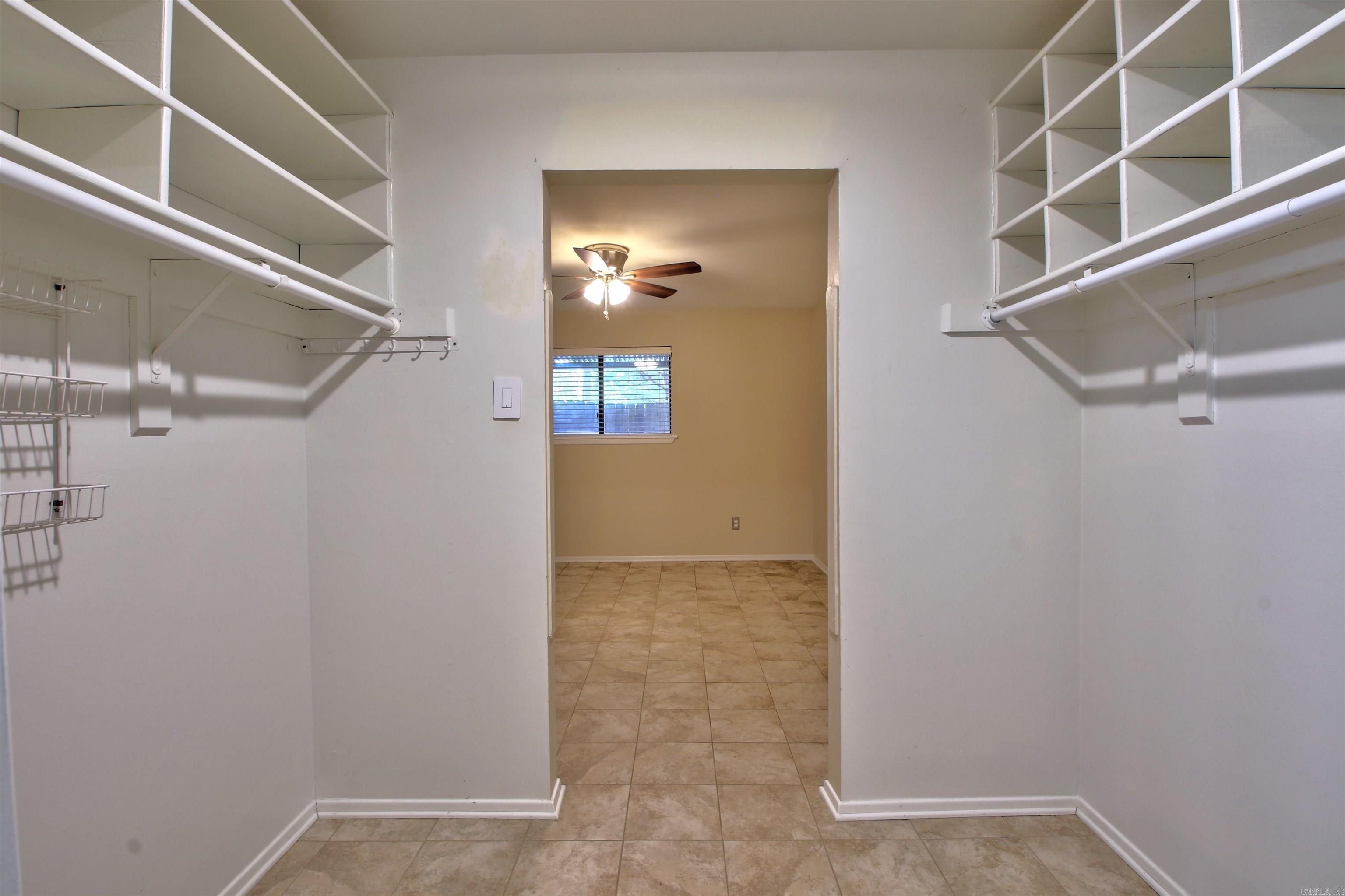 12100 Rainwood Road Unit: 4