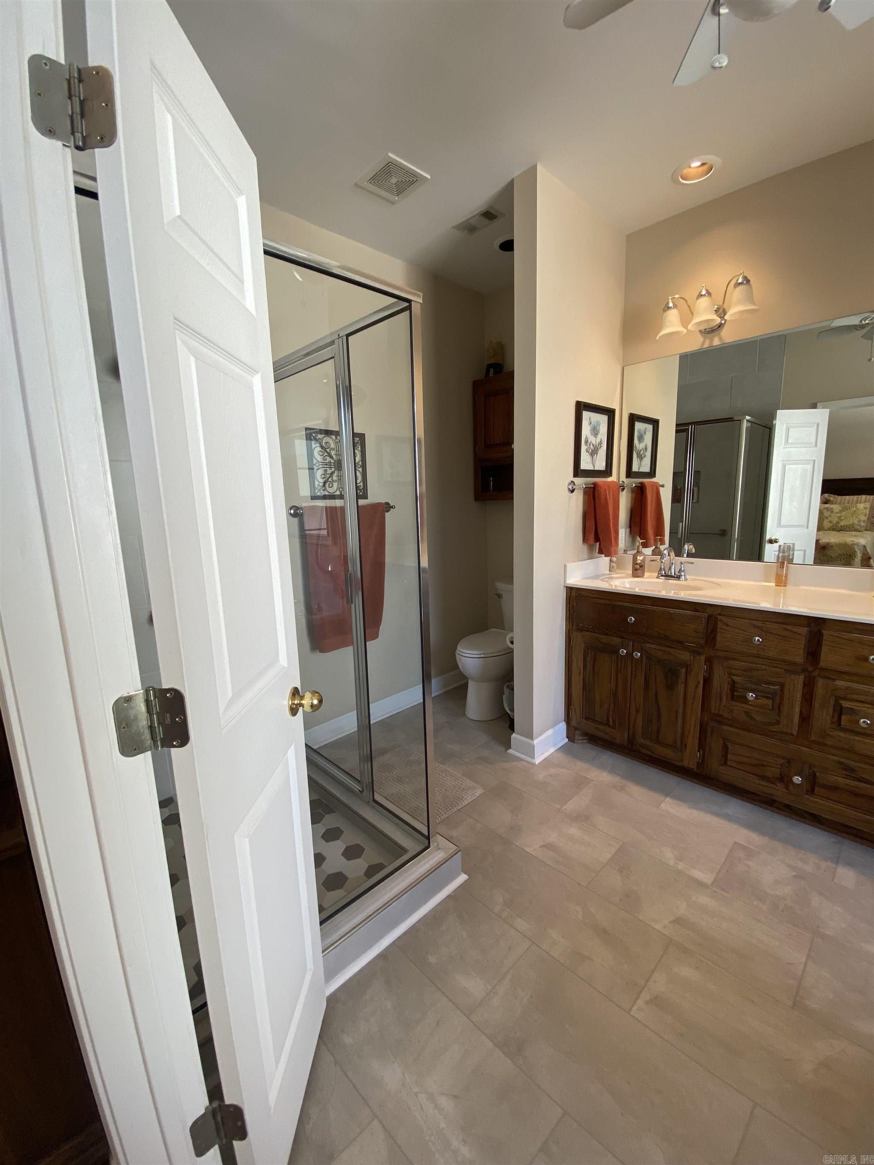 3724 Hazelwood Dr.