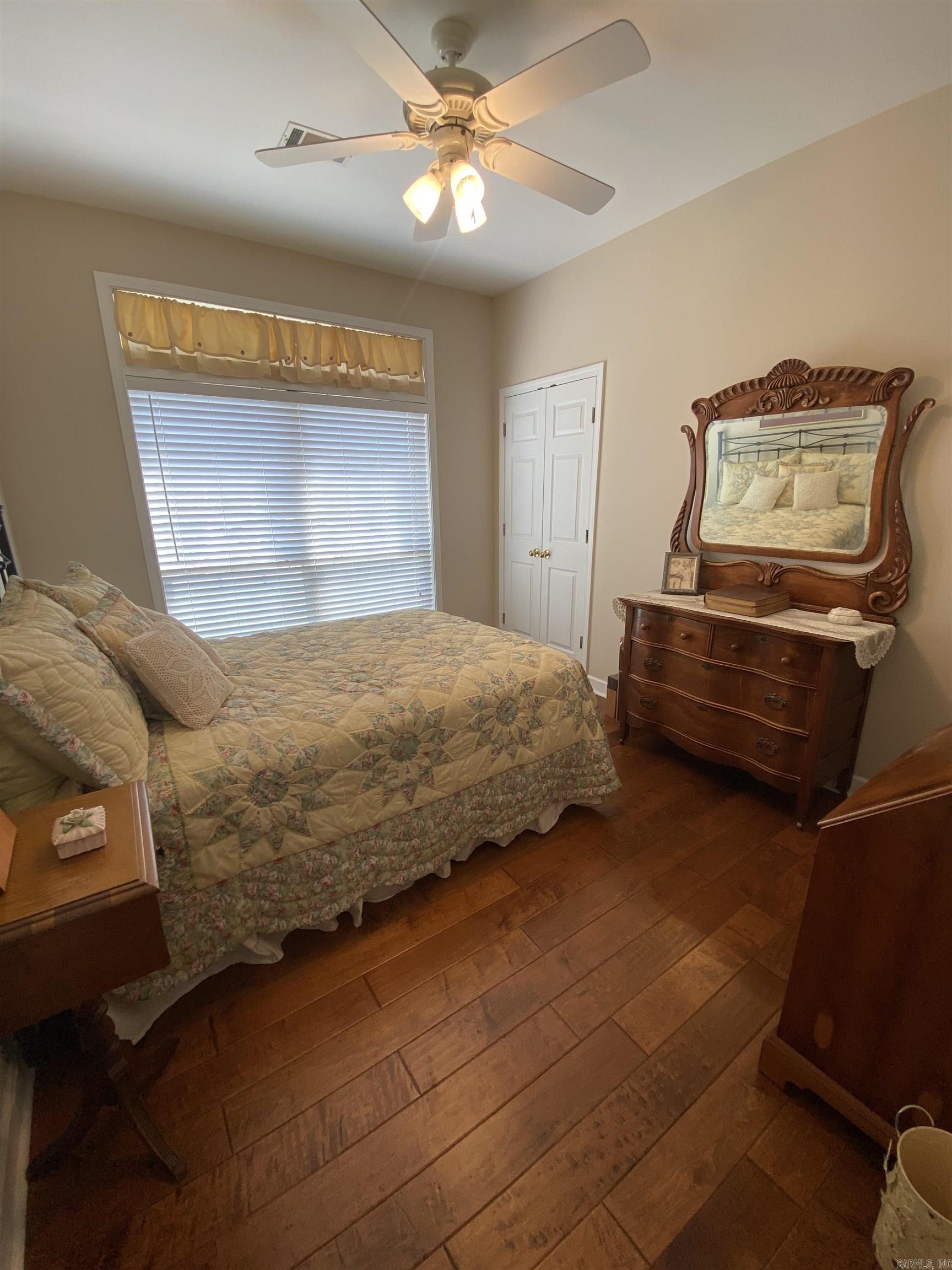 3724 Hazelwood Dr.