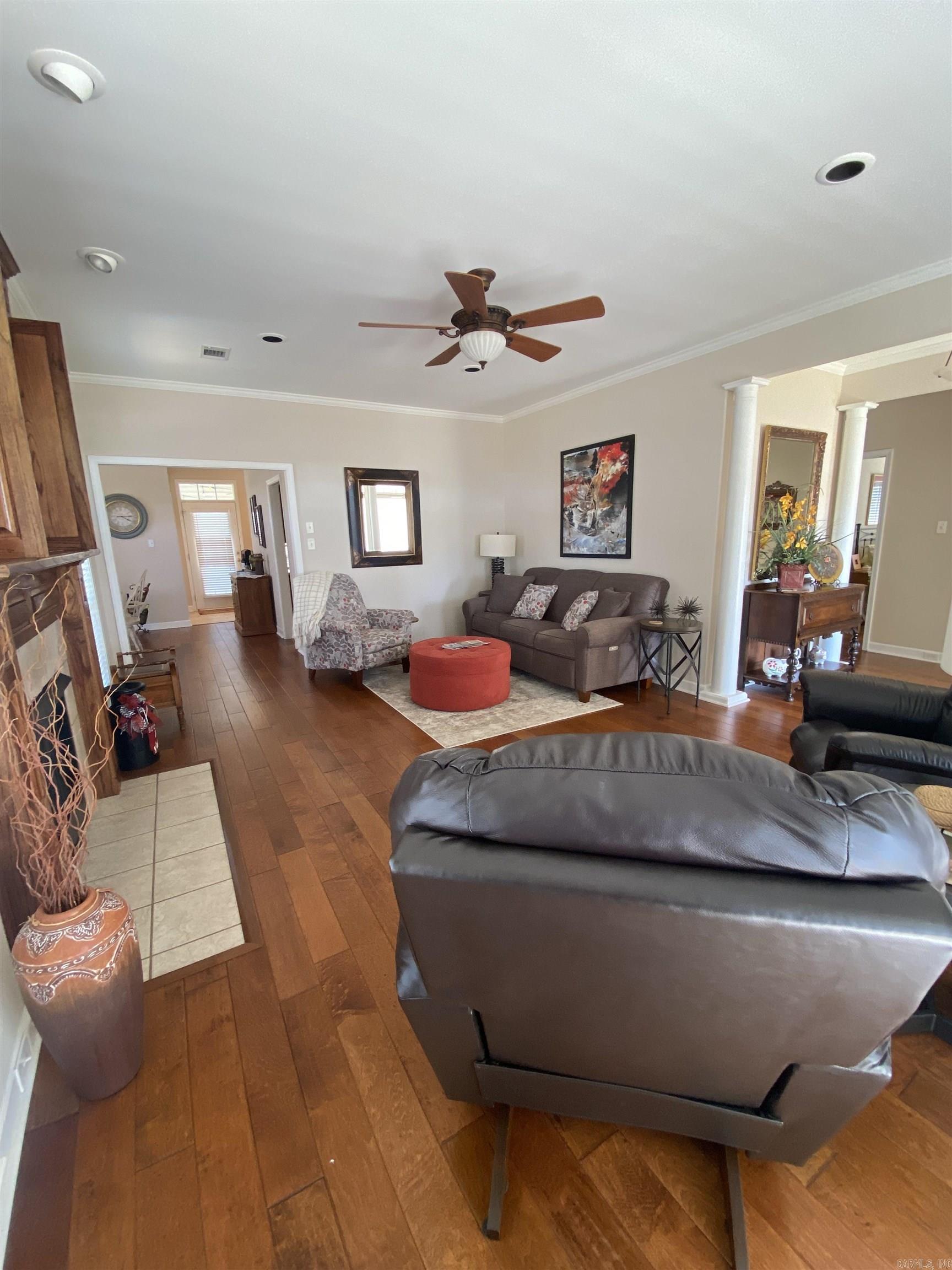 3724 Hazelwood Dr.