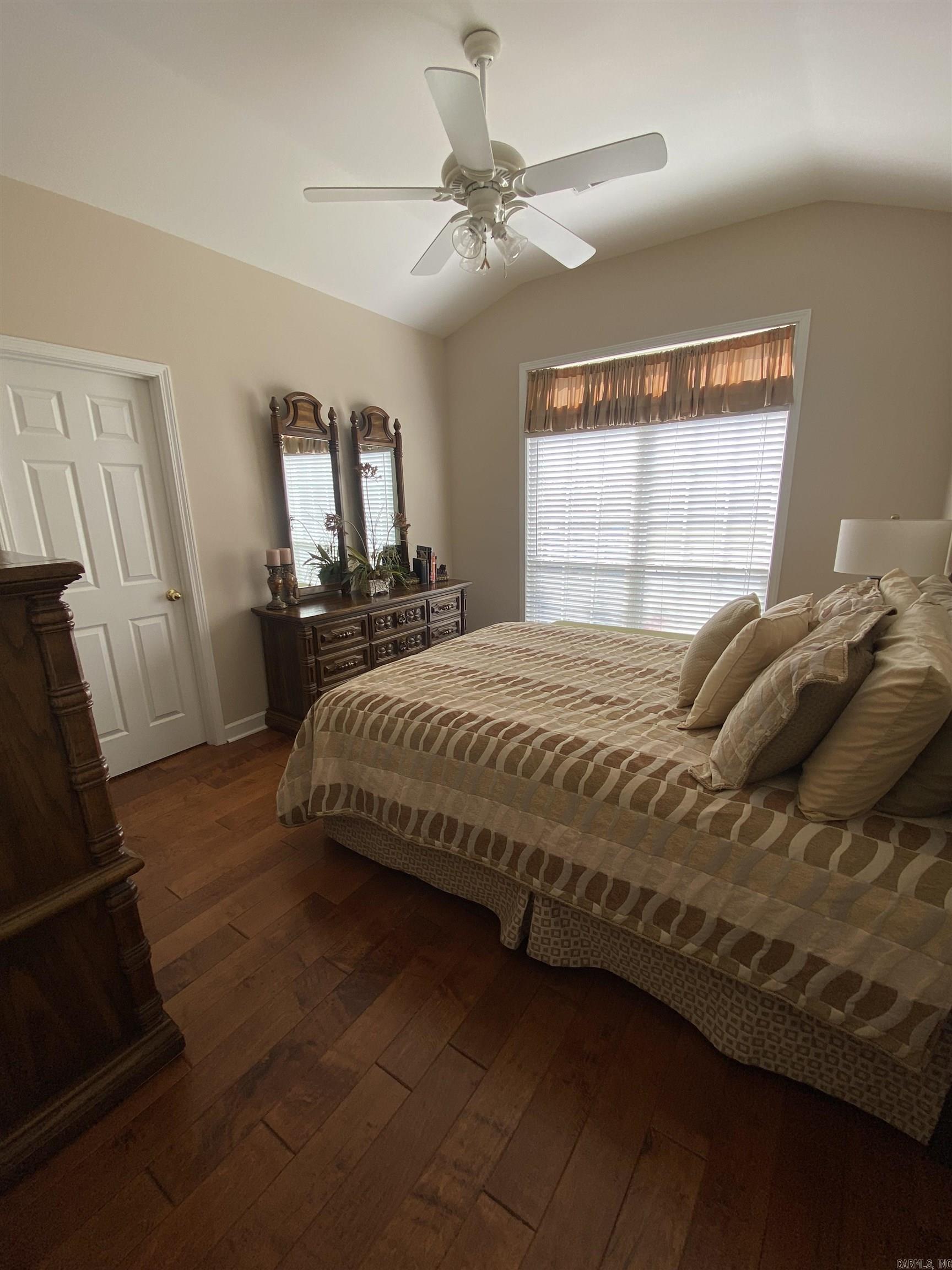 3724 Hazelwood Dr.