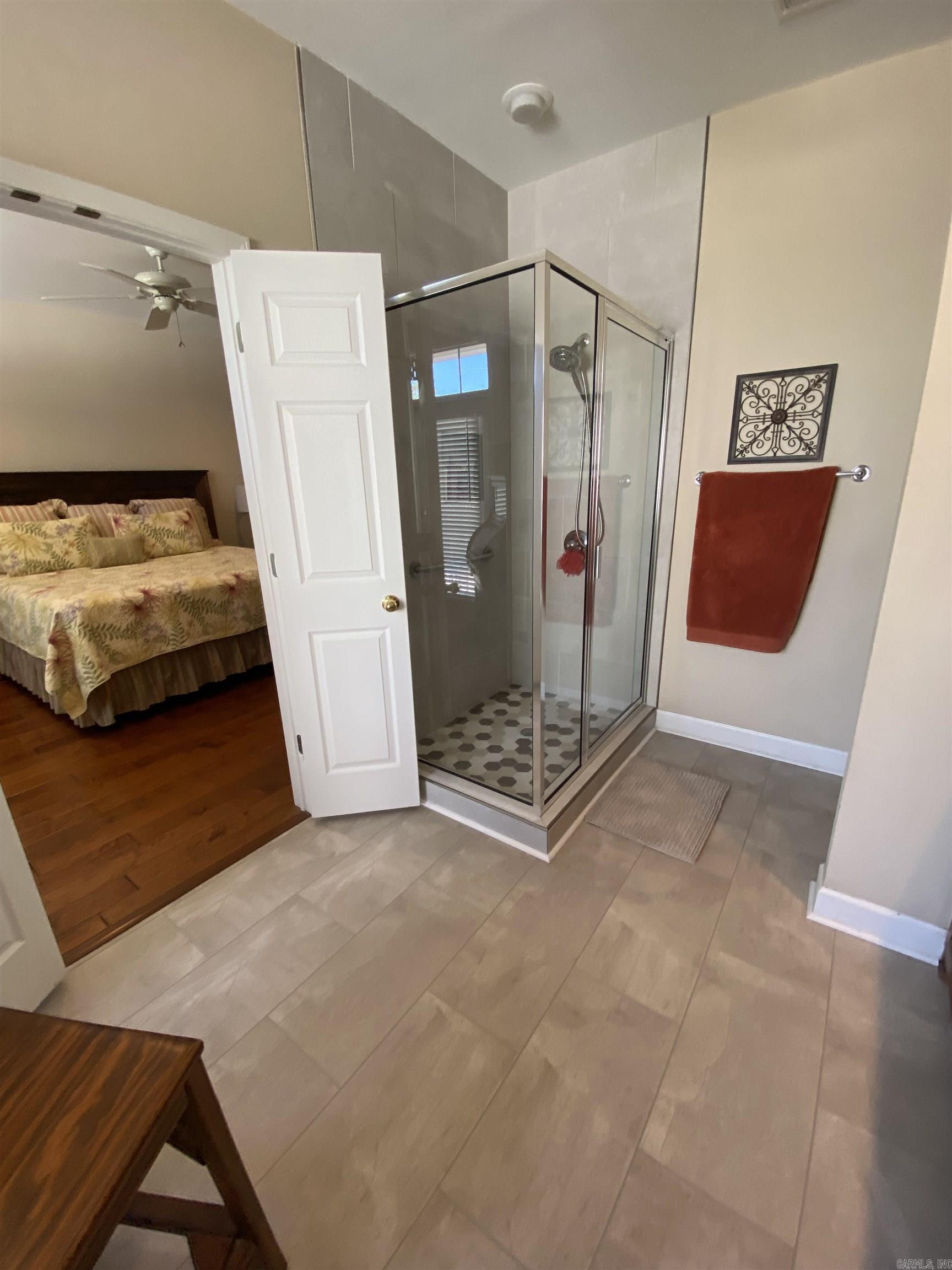 3724 Hazelwood Dr.