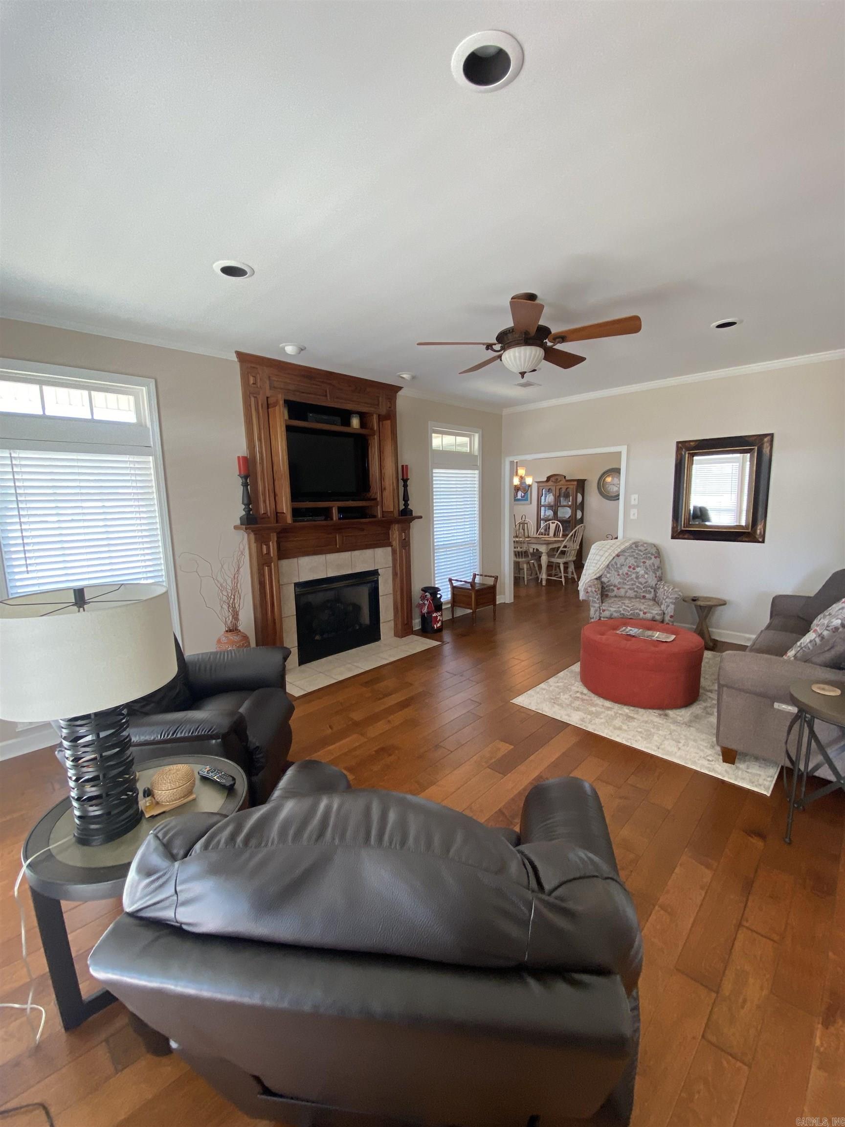 3724 Hazelwood Dr.