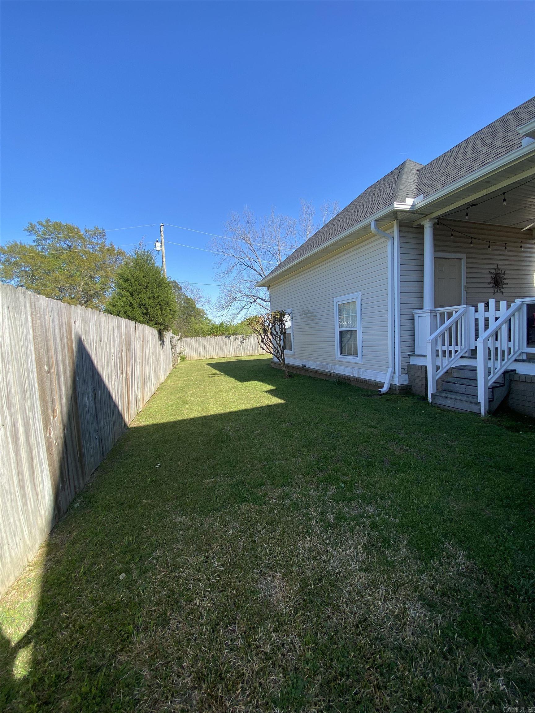 3724 Hazelwood Dr.