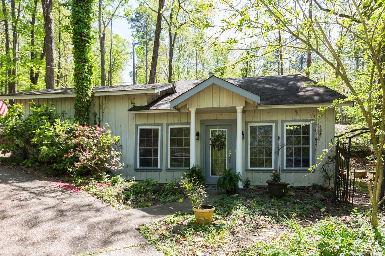 50 Lakeview Drive