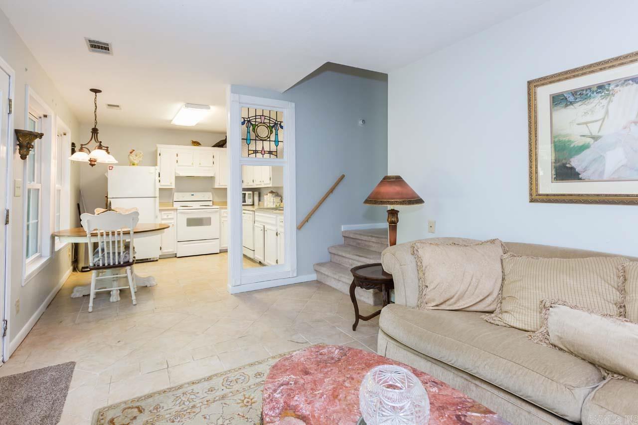 50 Lakeview Drive