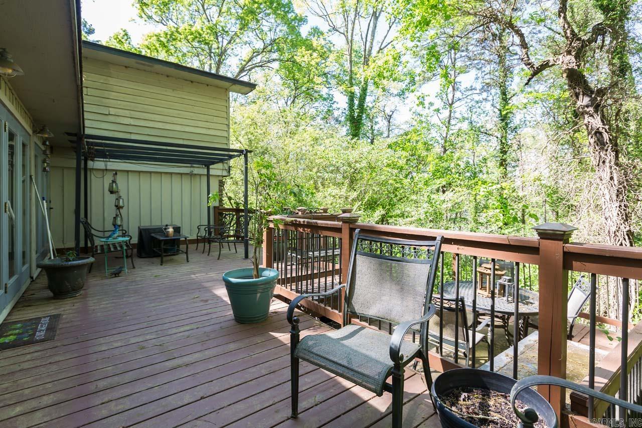 50 Lakeview Drive