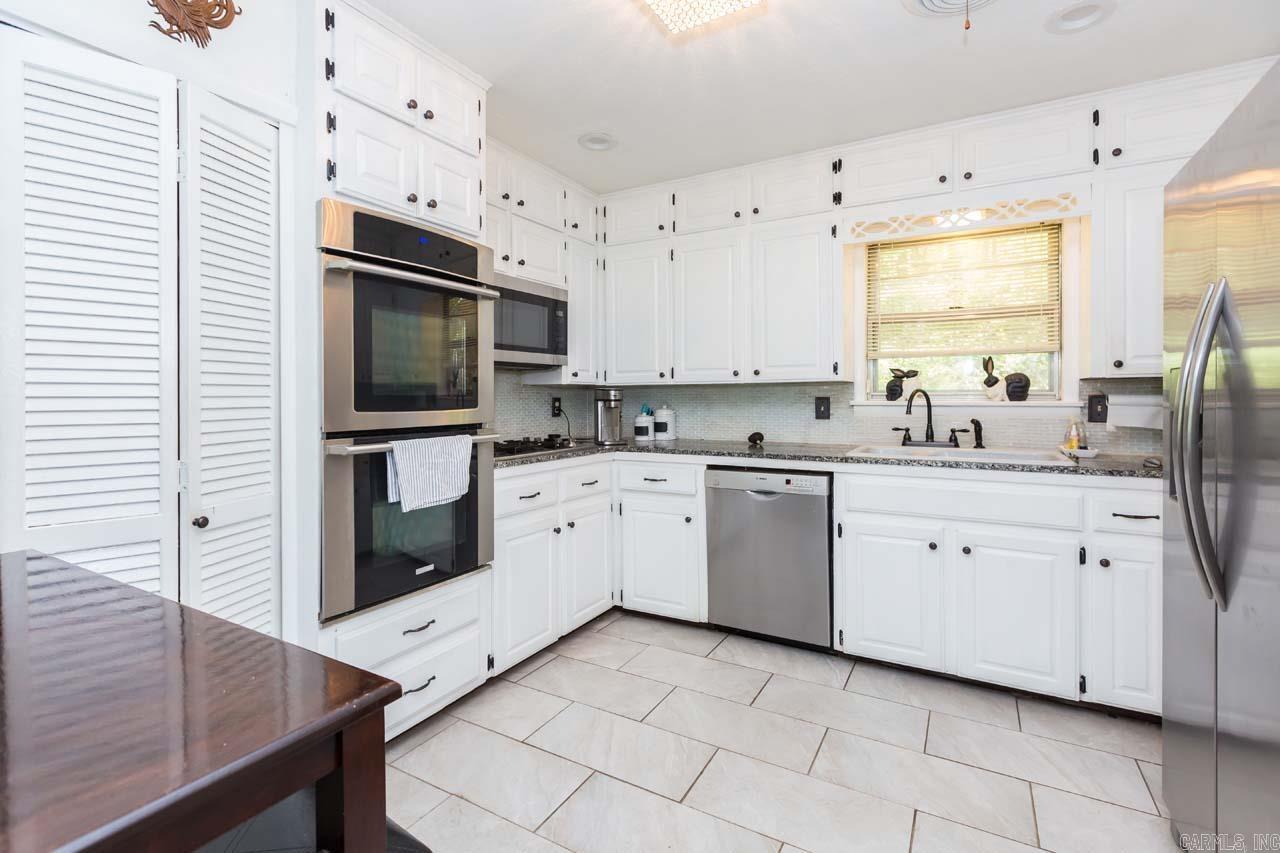 50 Lakeview Drive