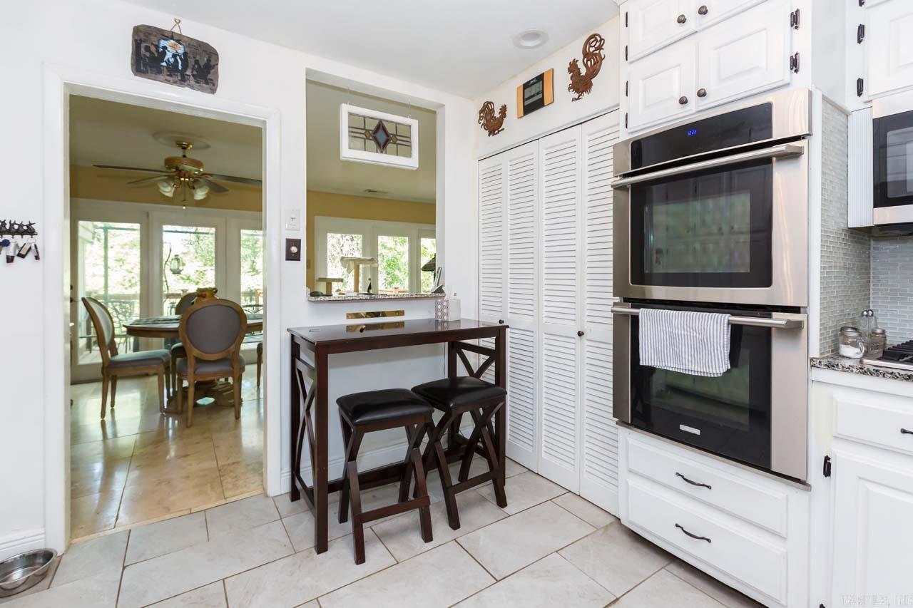 50 Lakeview Drive