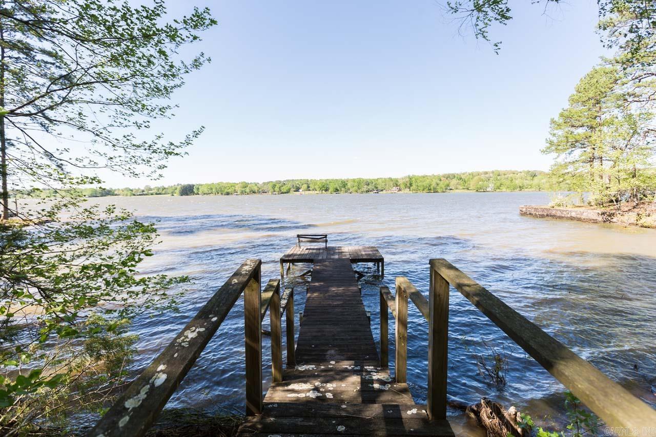 50 Lakeview Drive