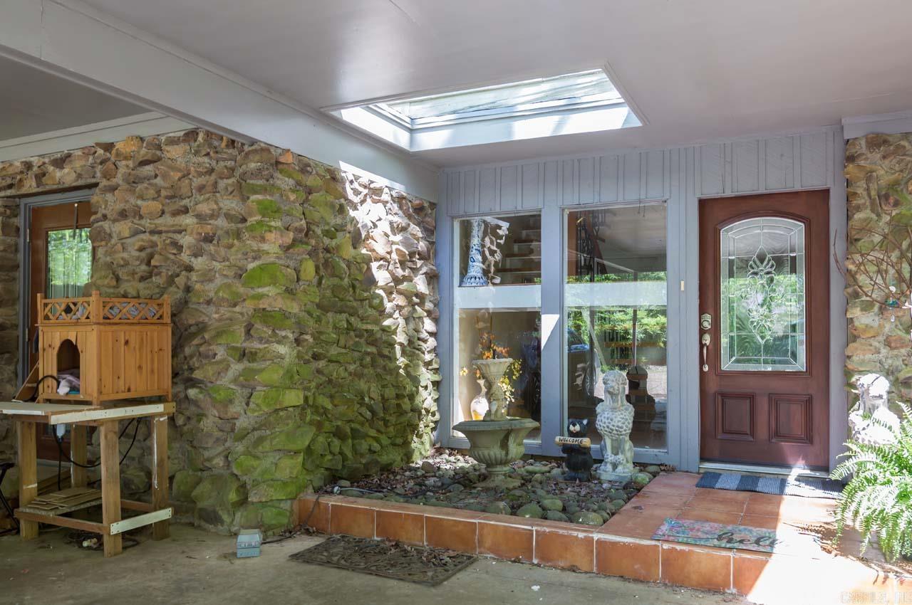 50 Lakeview Drive