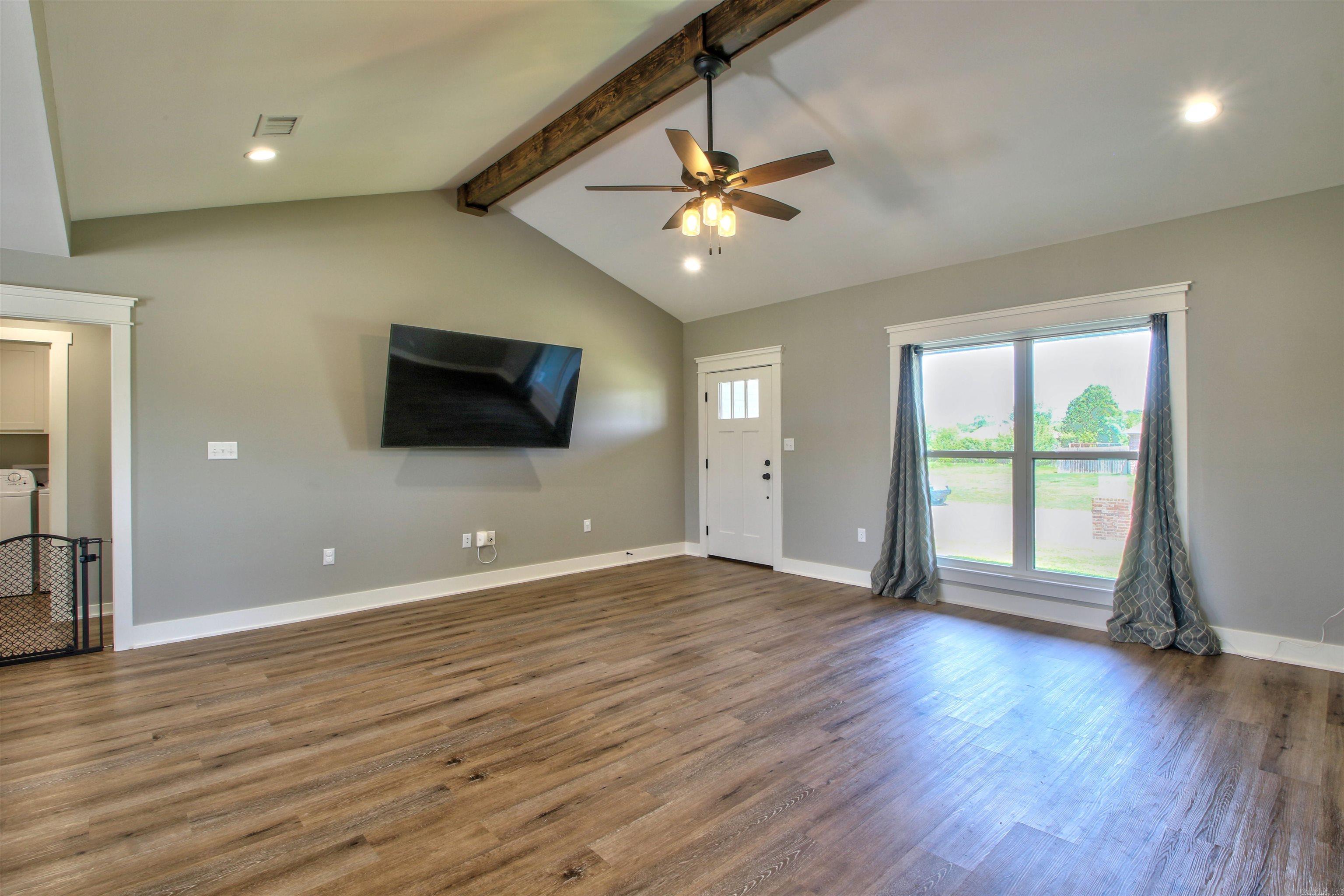 75 Dove Lane