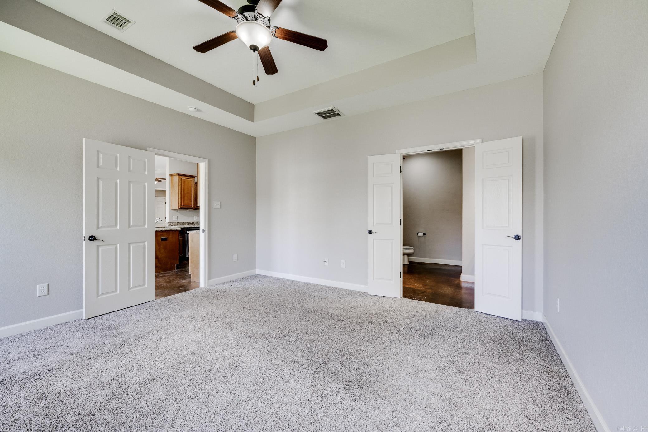 5430 Chateau Drive