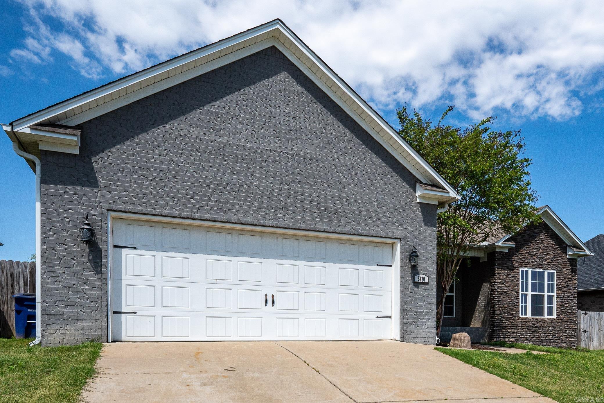 5430 Chateau Drive