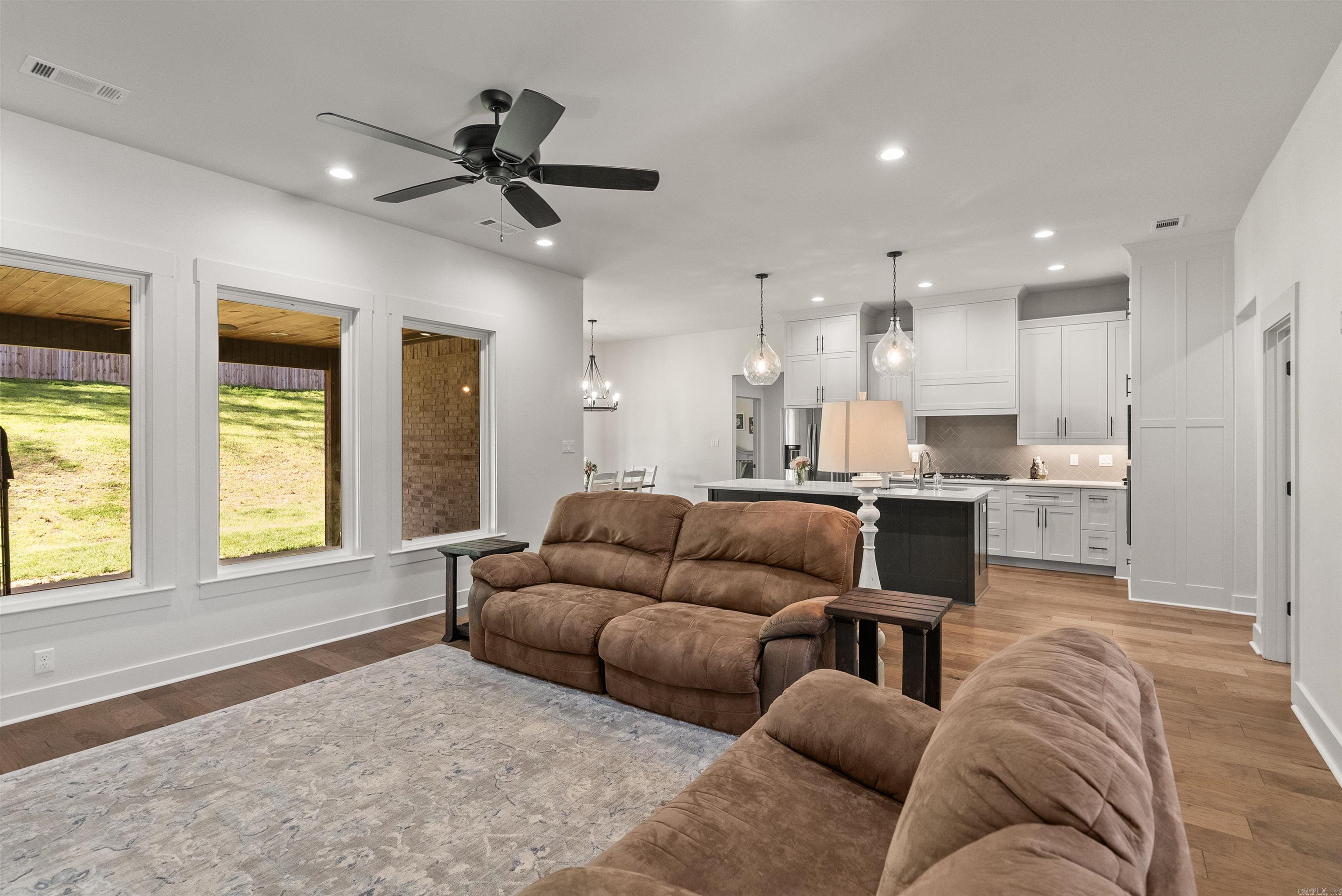 7801 S Shoreline Boulevard