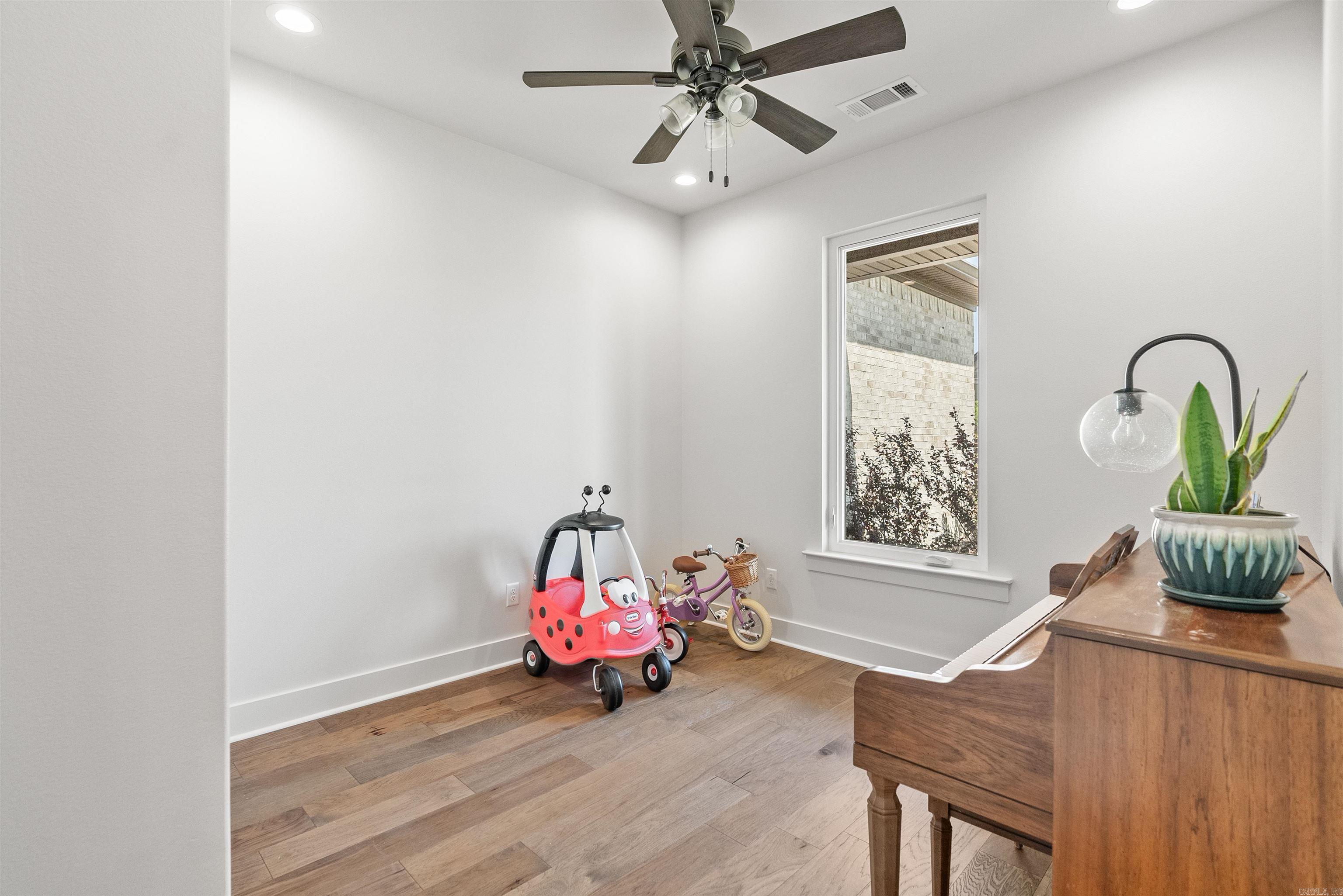 7801 S Shoreline Boulevard