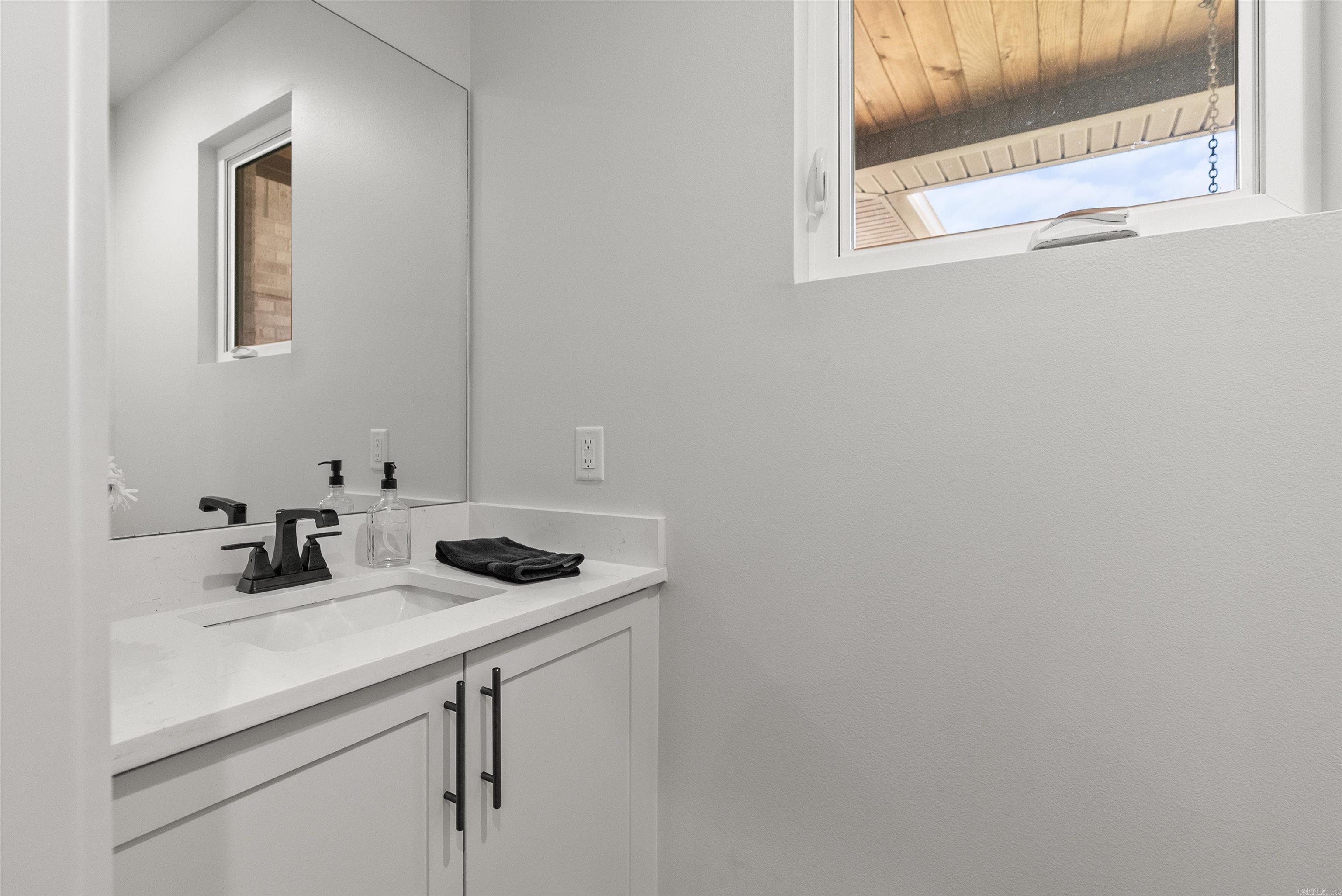 7801 S Shoreline Boulevard