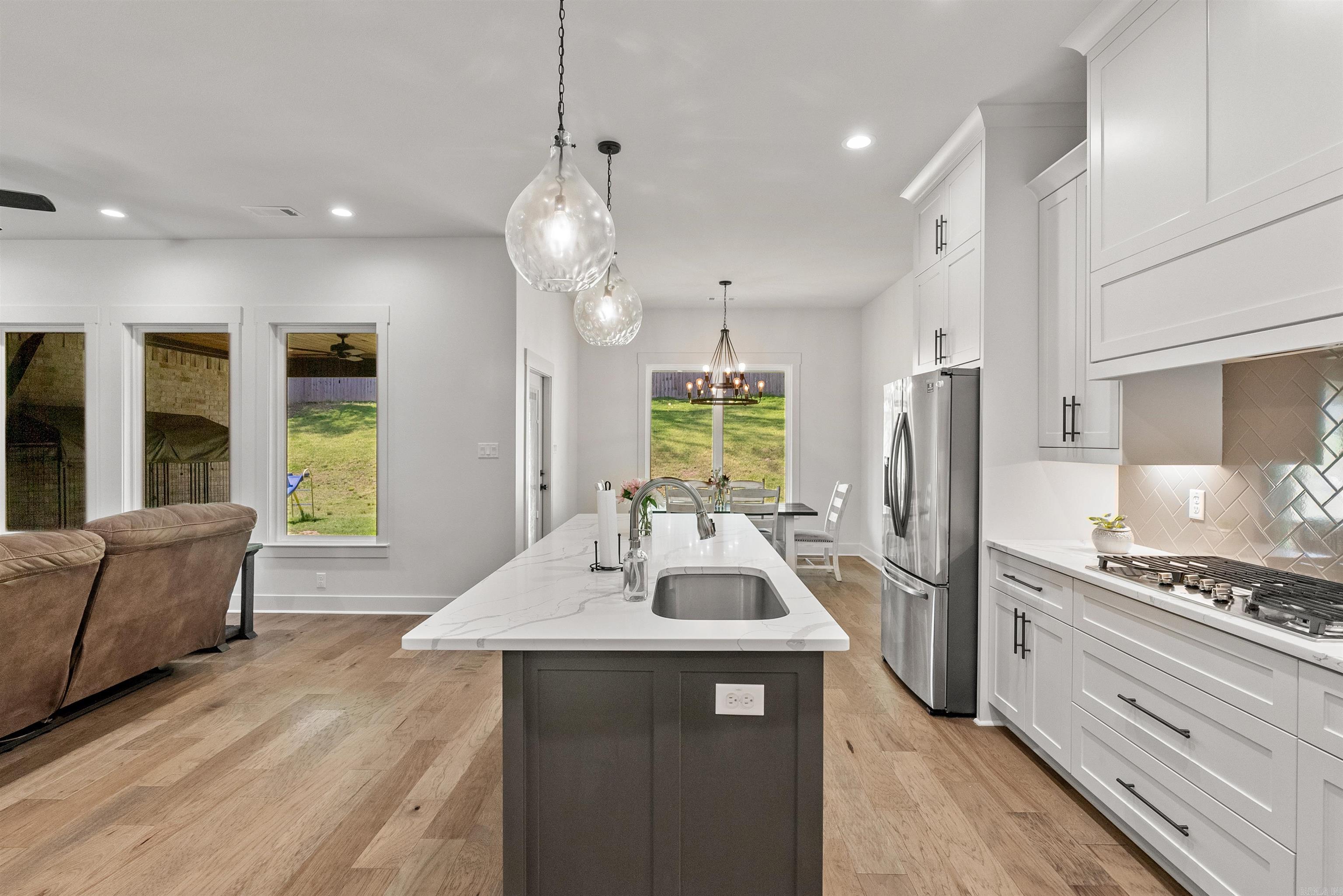 7801 S Shoreline Boulevard