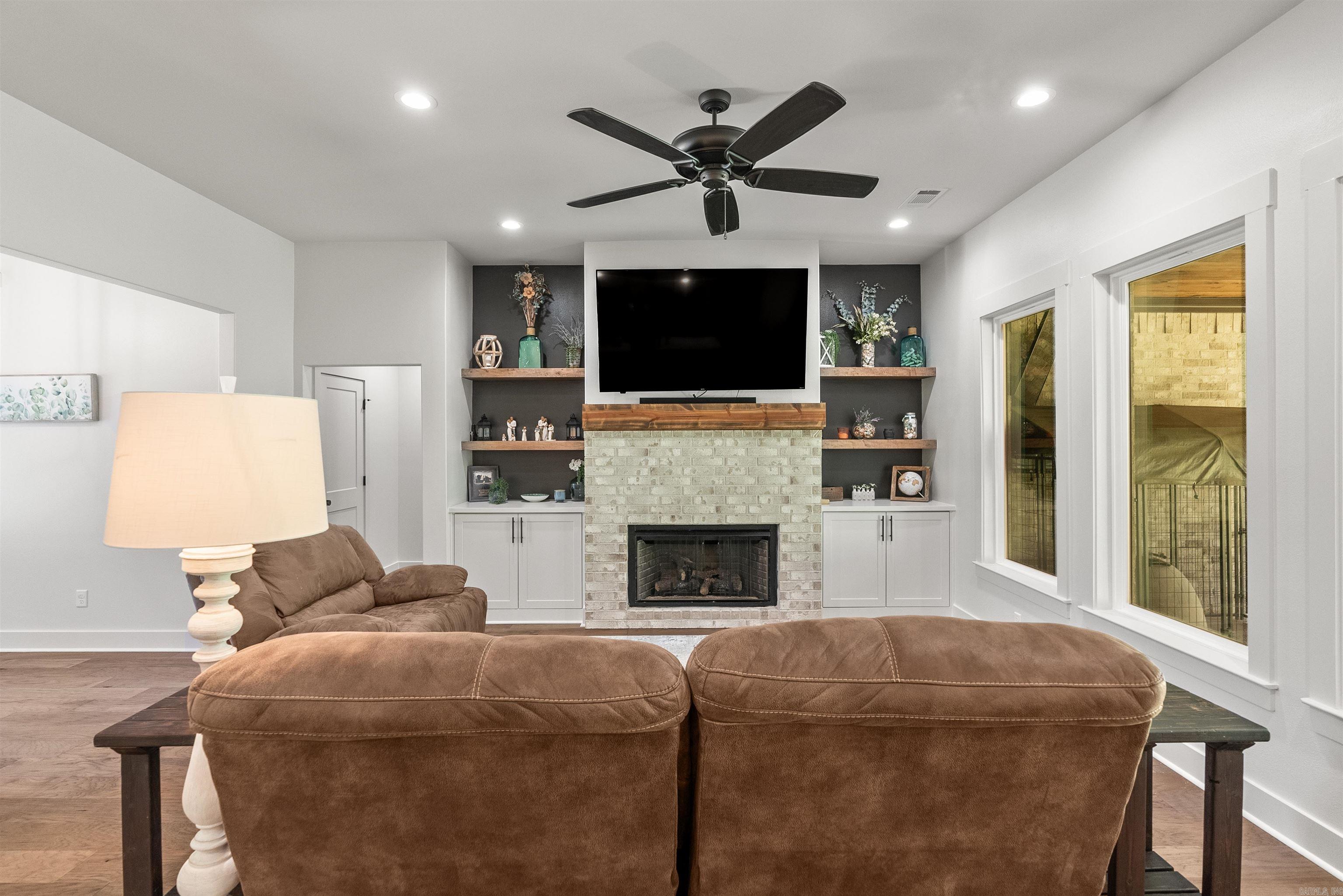 7801 S Shoreline Boulevard