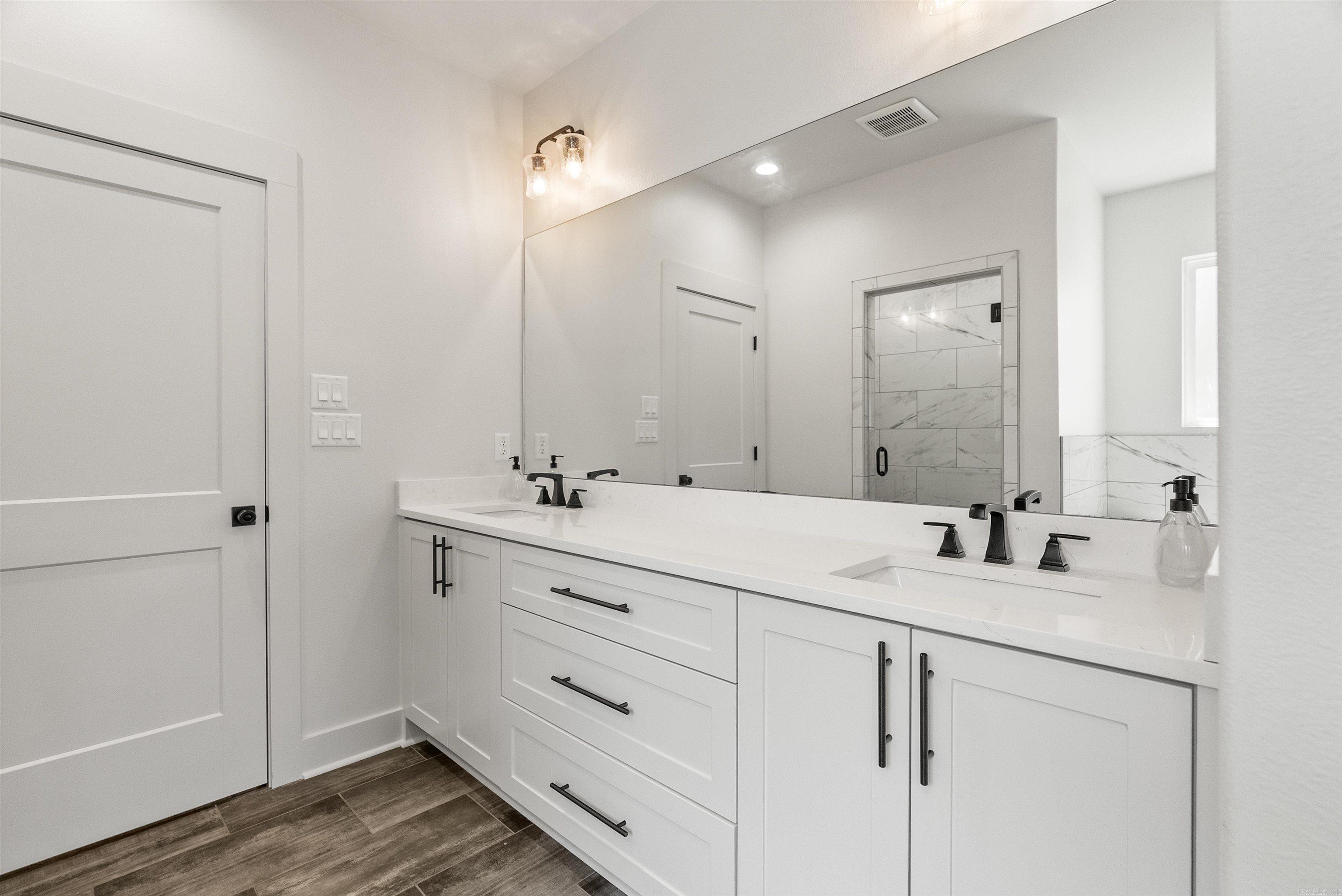 7801 S Shoreline Boulevard